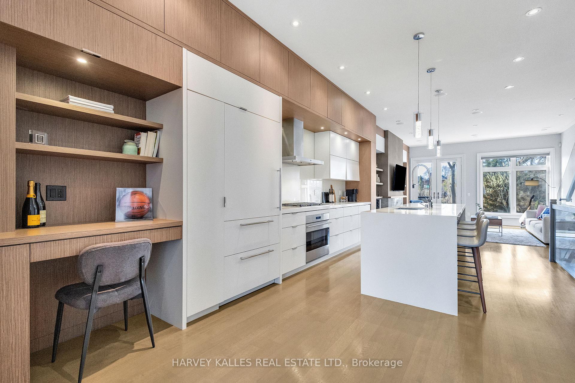 Photo 10 of 172A Lawrence Avenue E, Toronto, Lawrence Park North — HOMEH