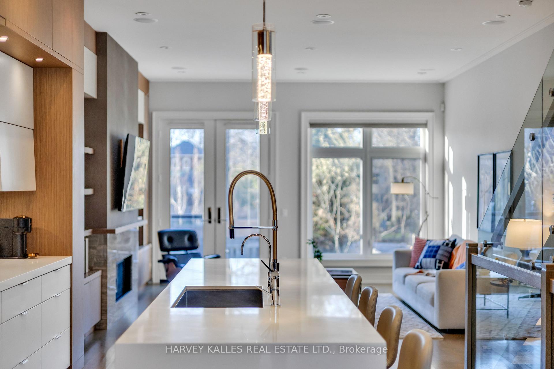 Photo 13 of 172A Lawrence Avenue E, Toronto, Lawrence Park North — HOMEH