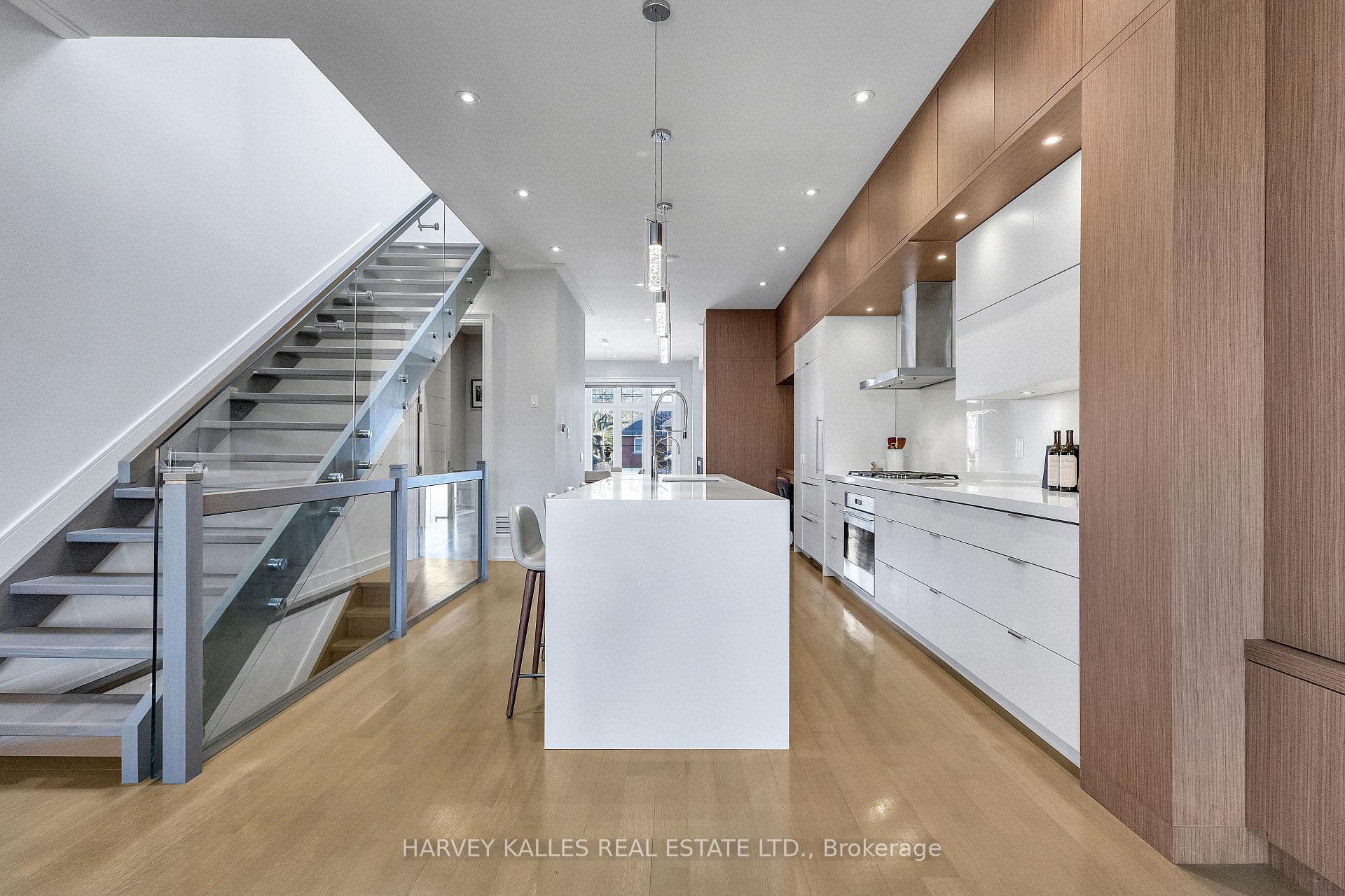 Photo 16 of 172A Lawrence Avenue E, Toronto, Lawrence Park North — HOMEH
