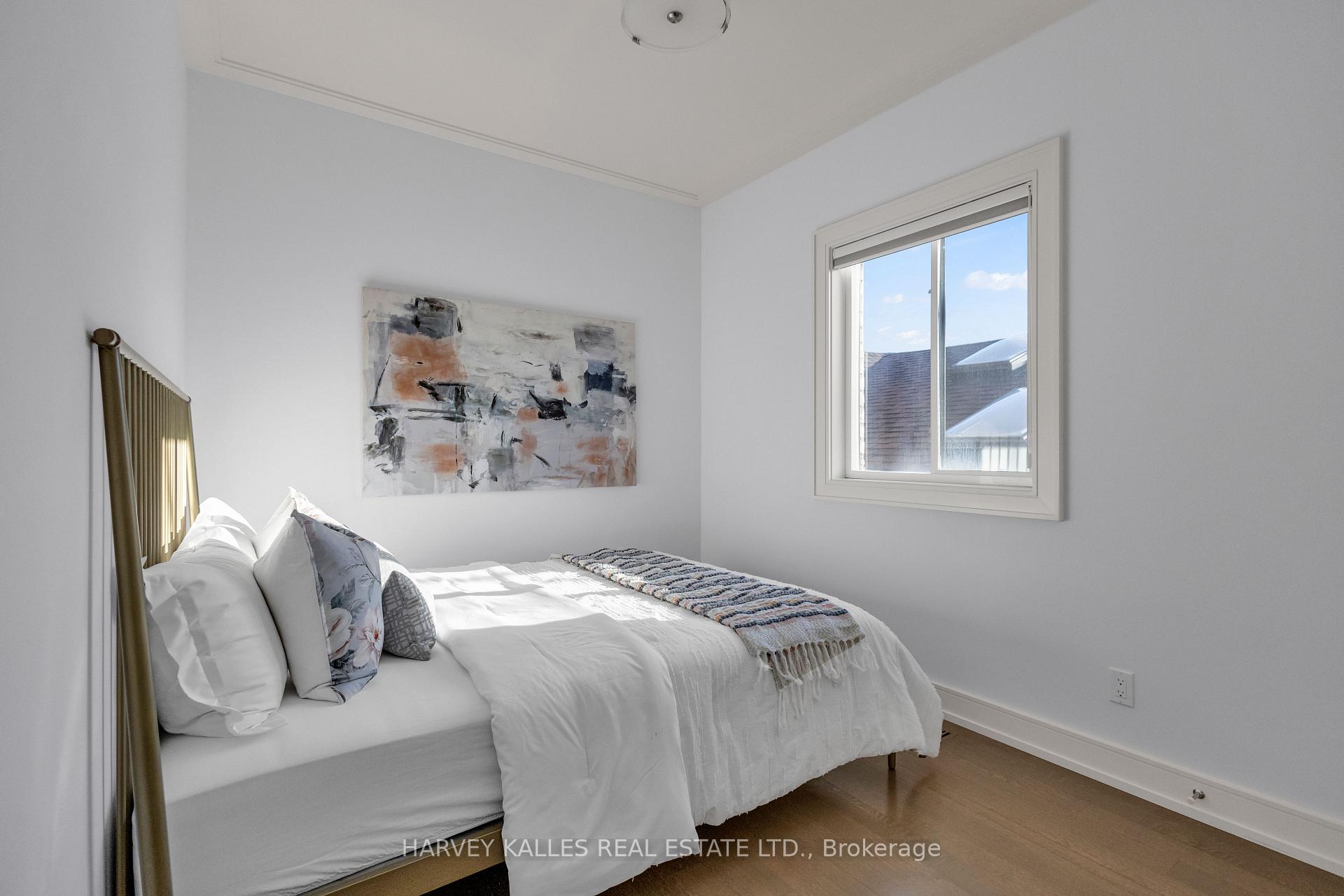 Photo 32 of 172A Lawrence Avenue E, Toronto, Lawrence Park North — HOMEH