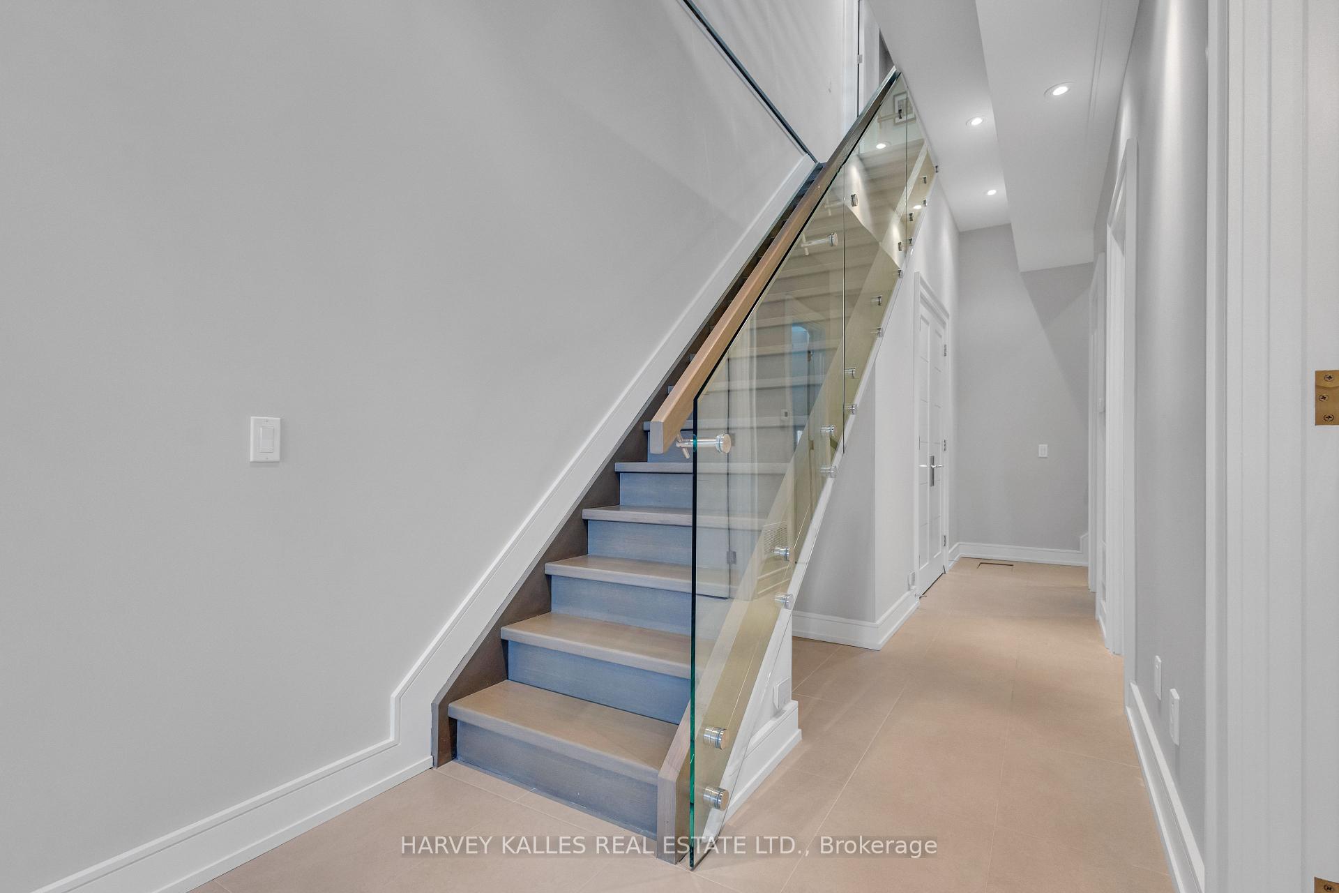 Photo 36 of 172A Lawrence Avenue E, Toronto, Lawrence Park North — HOMEH