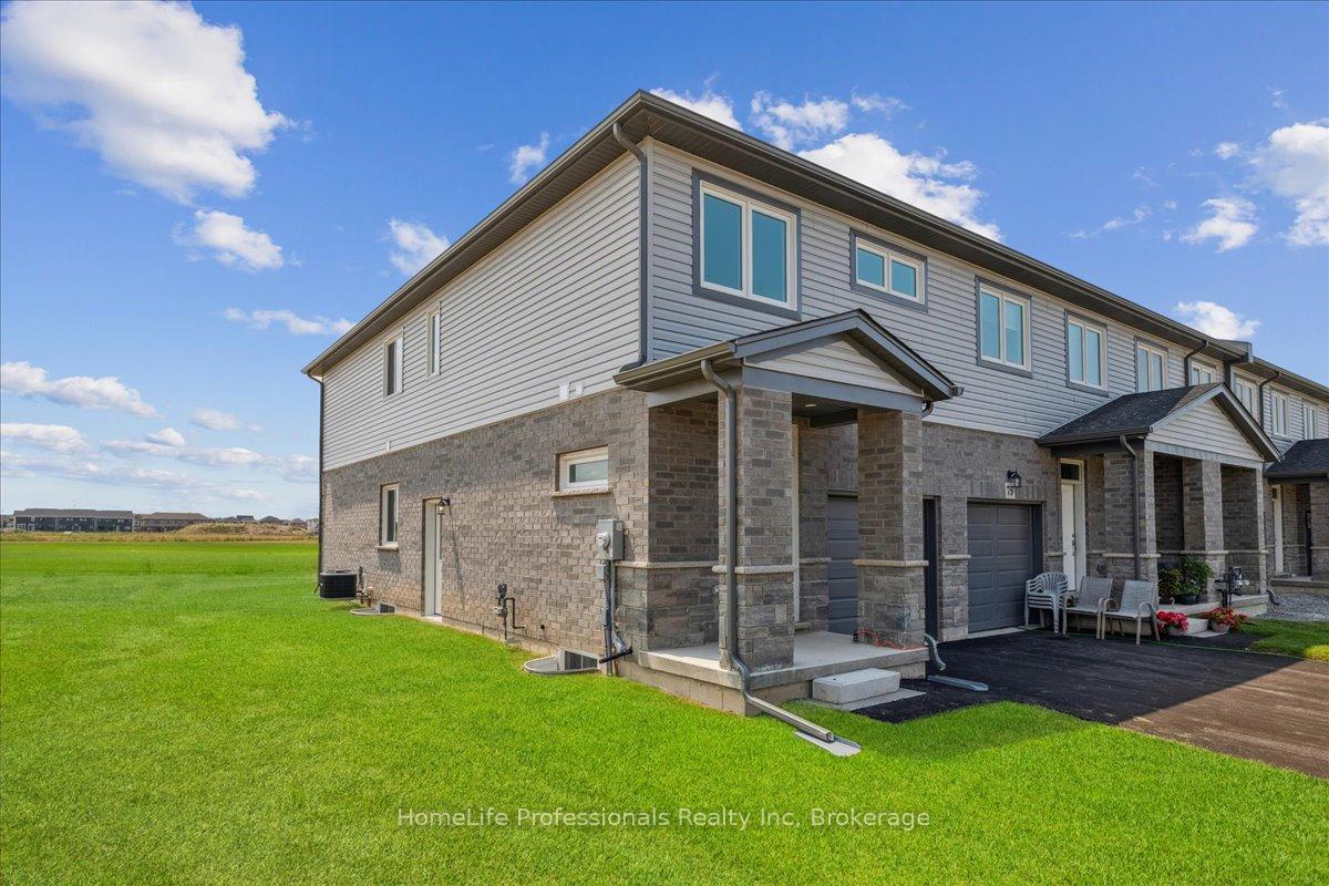 Photo 1 of 75 Elvira Way, Thorold, Rolling Meadows — HOMEH