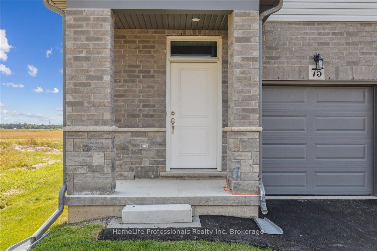 Photo 6 of 75 Elvira Way, Thorold, Rolling Meadows — HOMEH