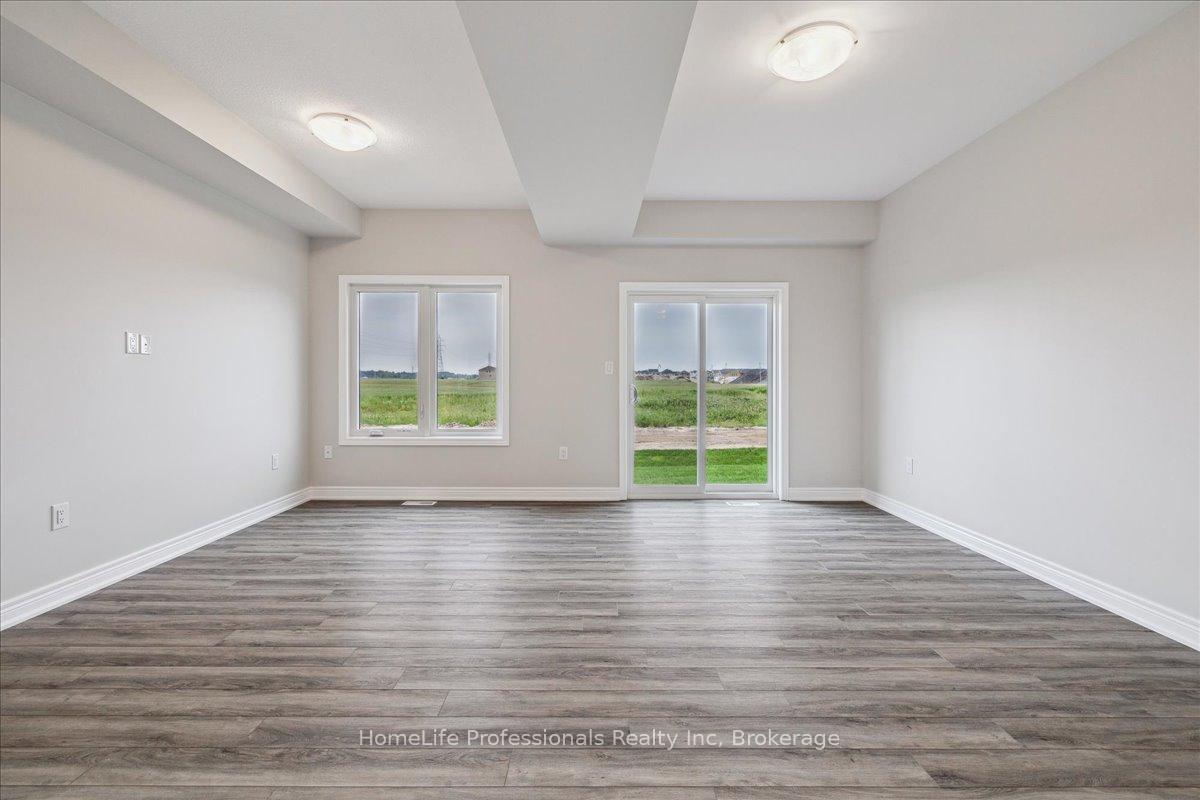 Photo 12 of 75 Elvira Way, Thorold, Rolling Meadows — HOMEH