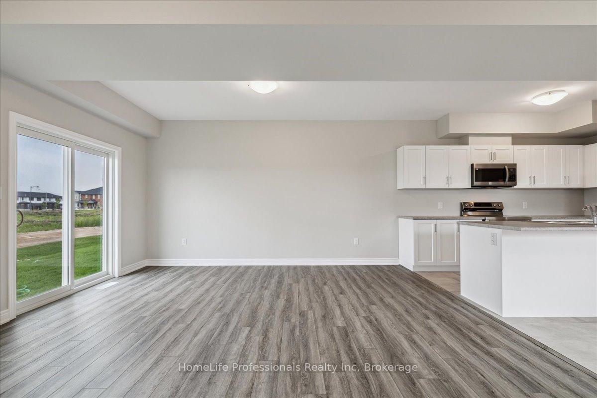 Photo 16 of 75 Elvira Way, Thorold, Rolling Meadows — HOMEH