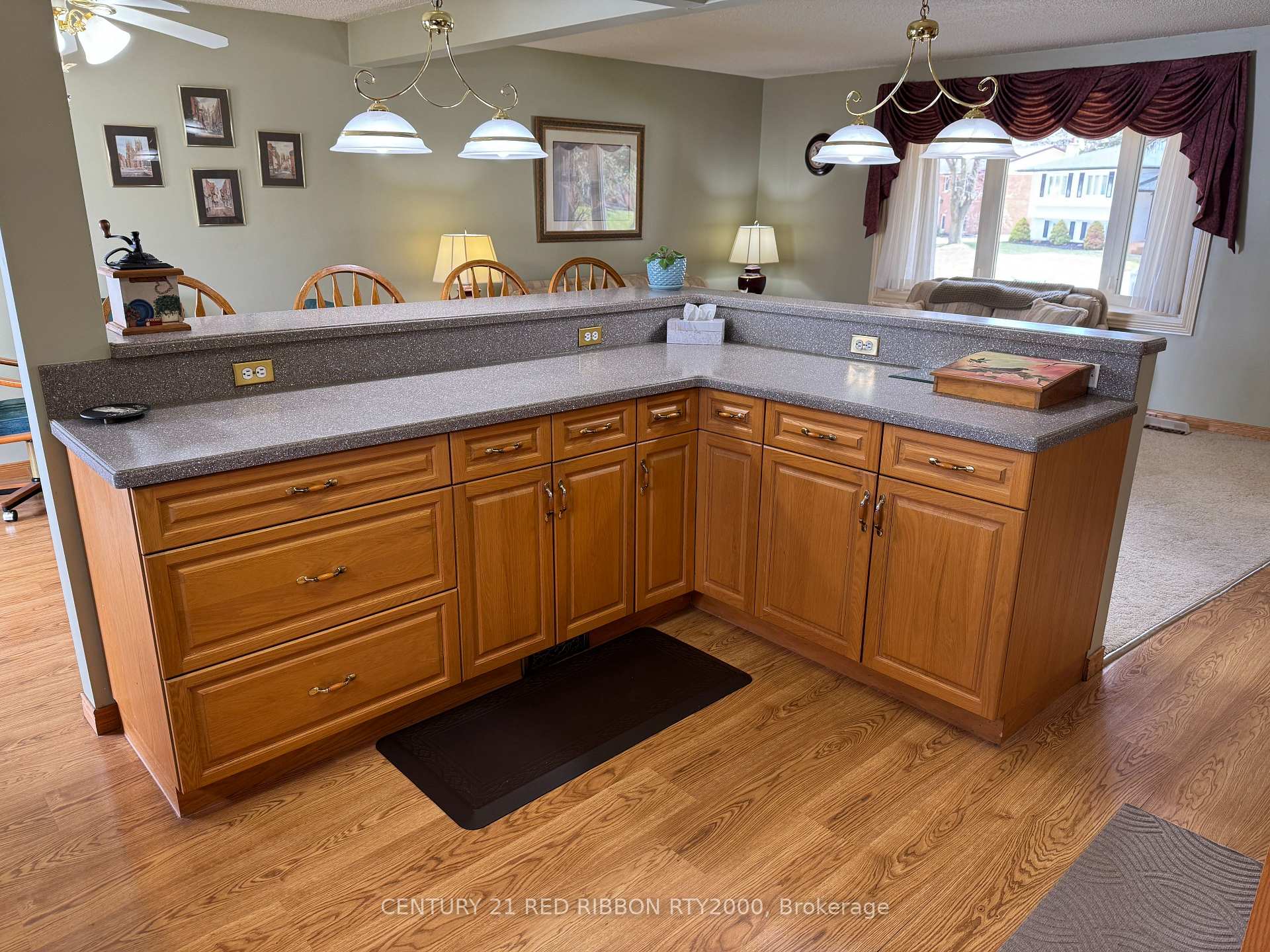 Photo 7 of 334 Helen Drive, Strathroy-Caradoc, NW — HOMEH