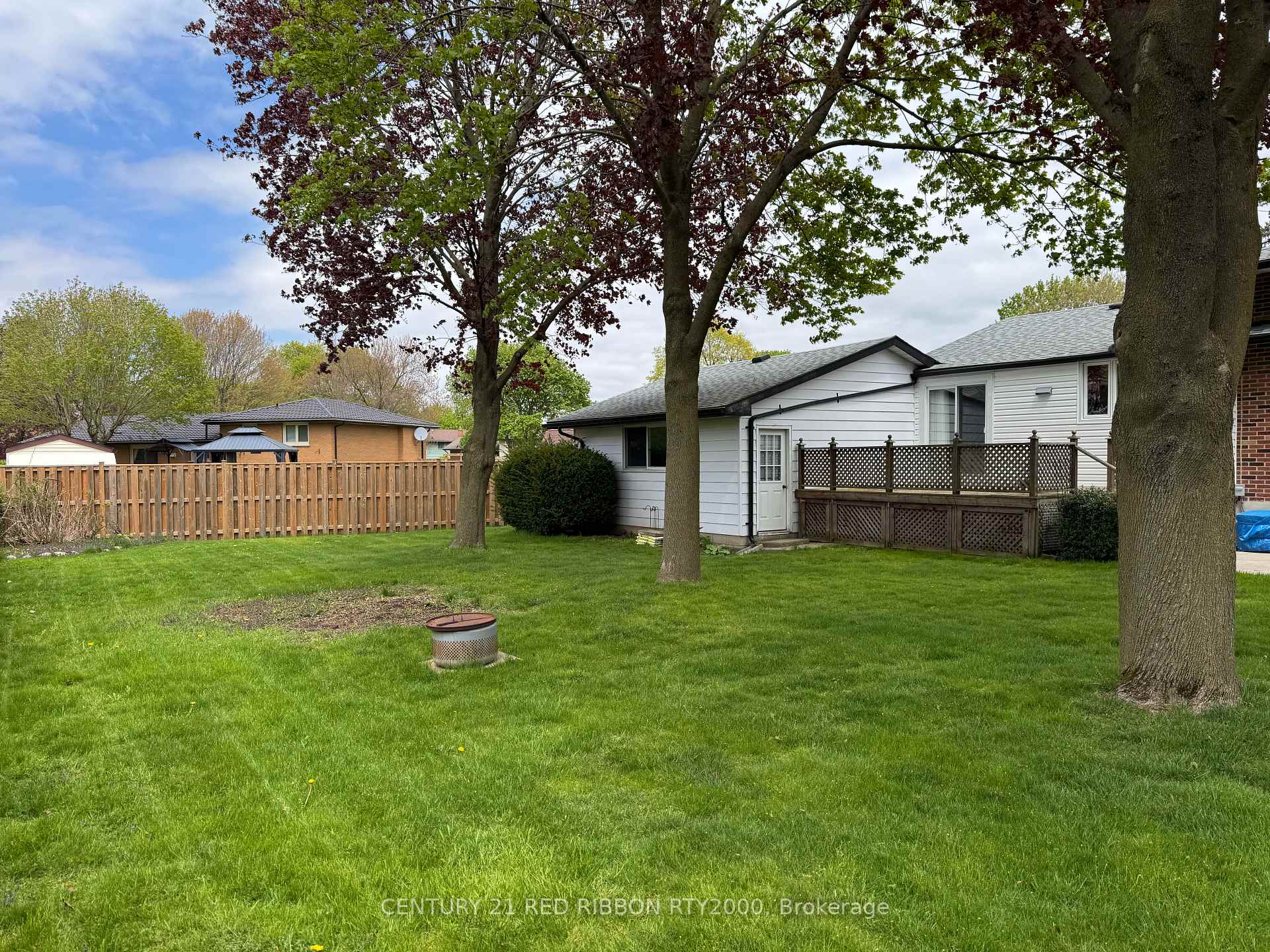 Photo 30 of 334 Helen Drive, Strathroy-Caradoc, NW — HOMEH
