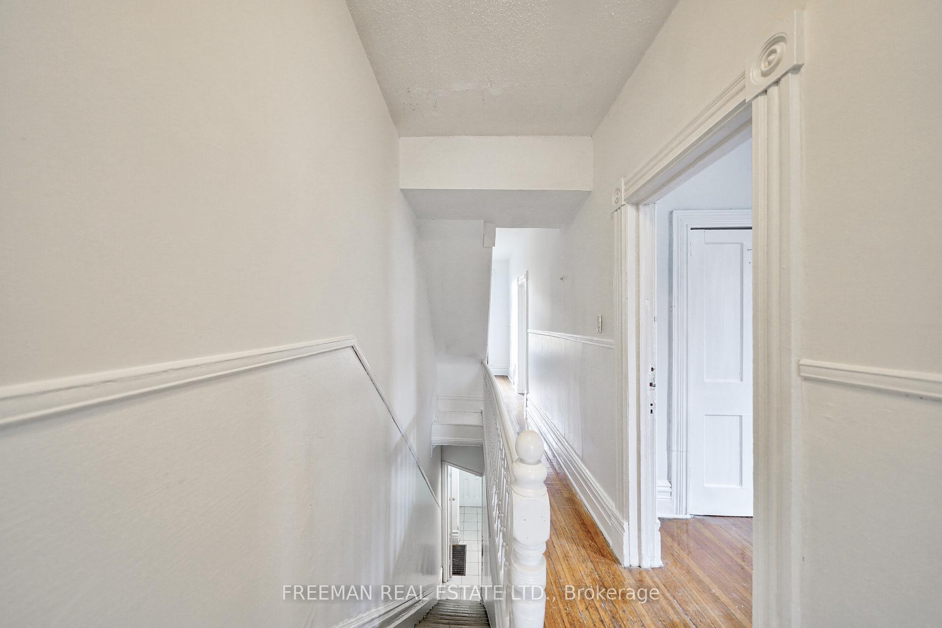 Photo 16 of 433 Manning Avenue, Toronto, Palmerston-Little Italy — HOMEH