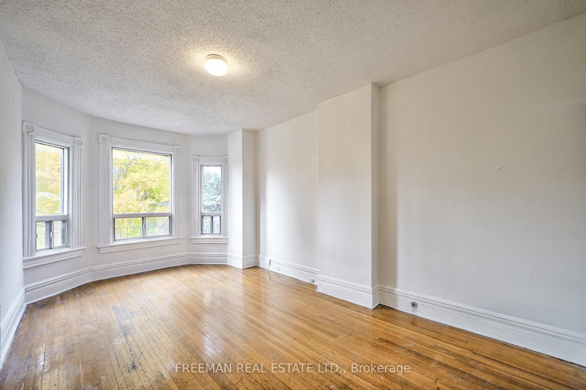 Photo 19 of 433 Manning Avenue, Toronto, Palmerston-Little Italy — HOMEH