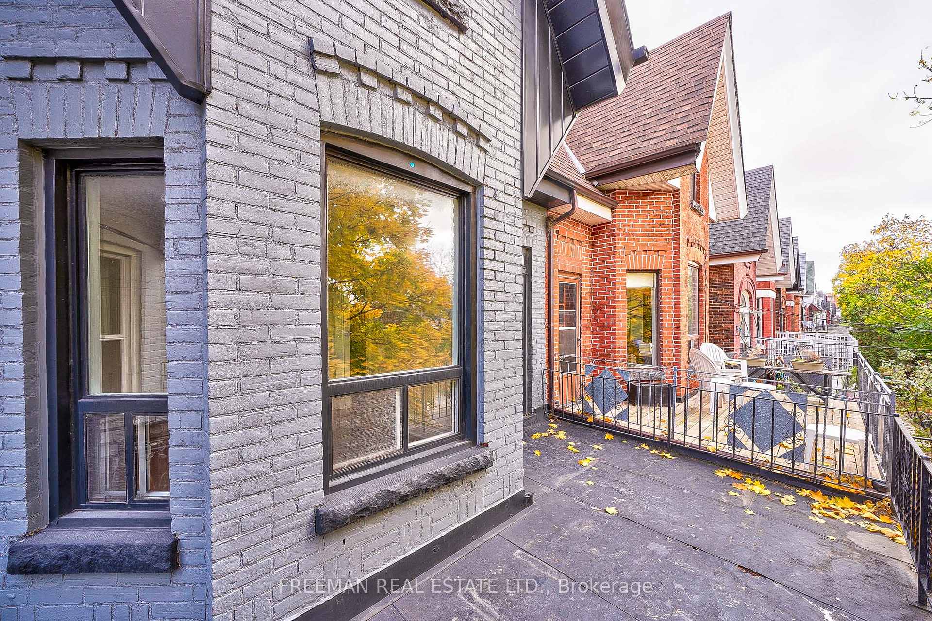 Photo 22 of 433 Manning Avenue, Toronto, Palmerston-Little Italy — HOMEH