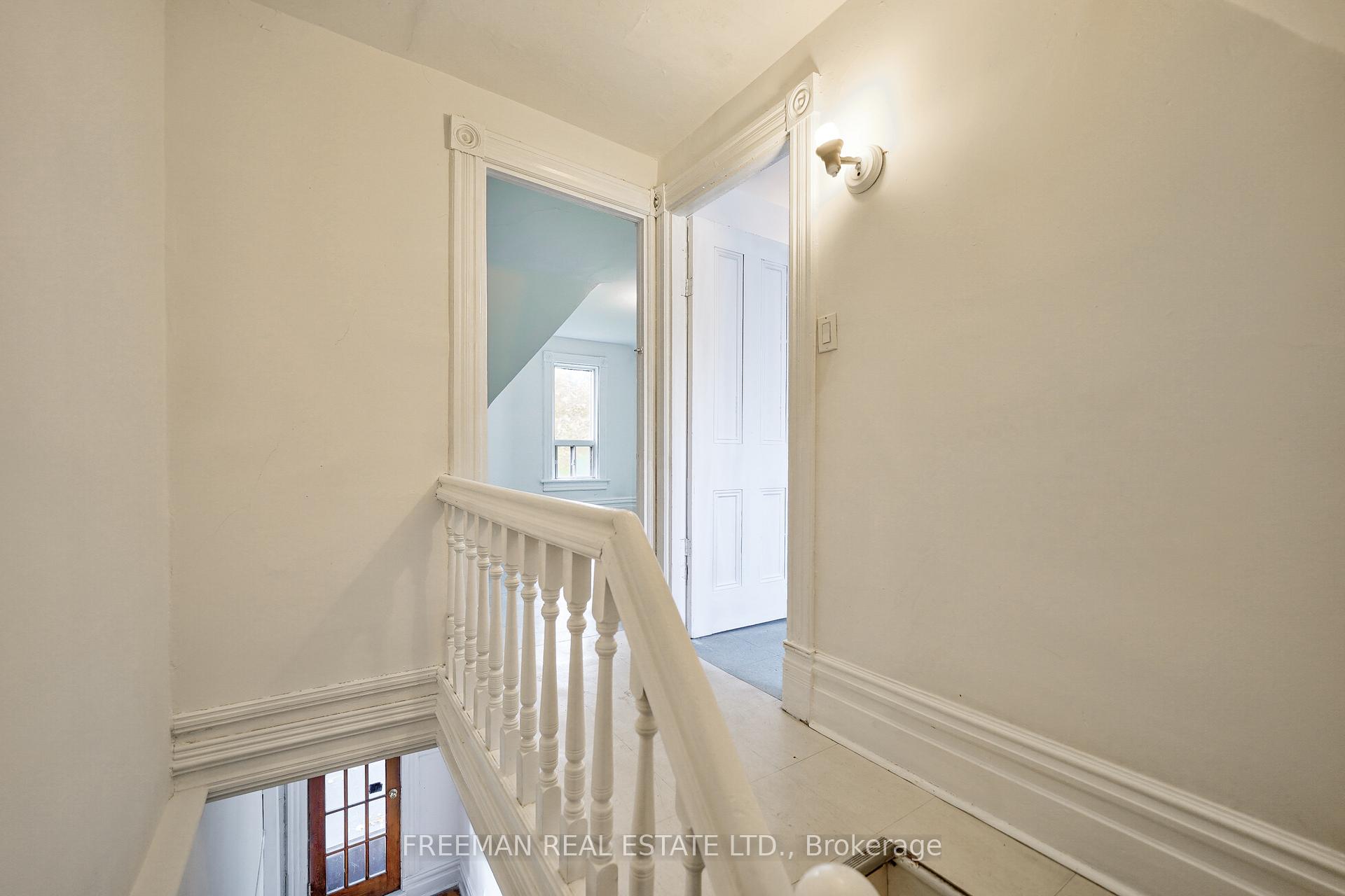 Photo 24 of 433 Manning Avenue, Toronto, Palmerston-Little Italy — HOMEH