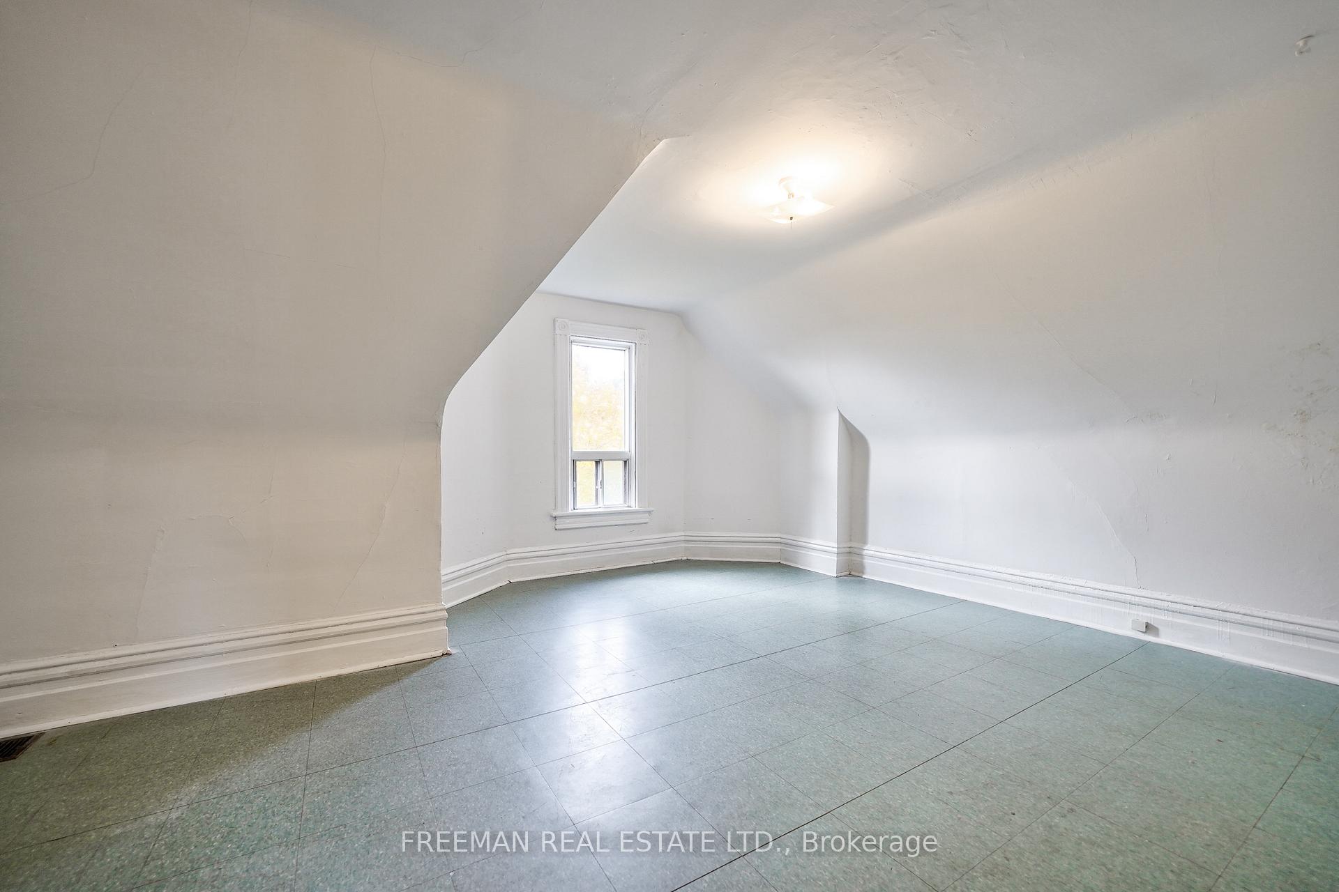Photo 27 of 433 Manning Avenue, Toronto, Palmerston-Little Italy — HOMEH