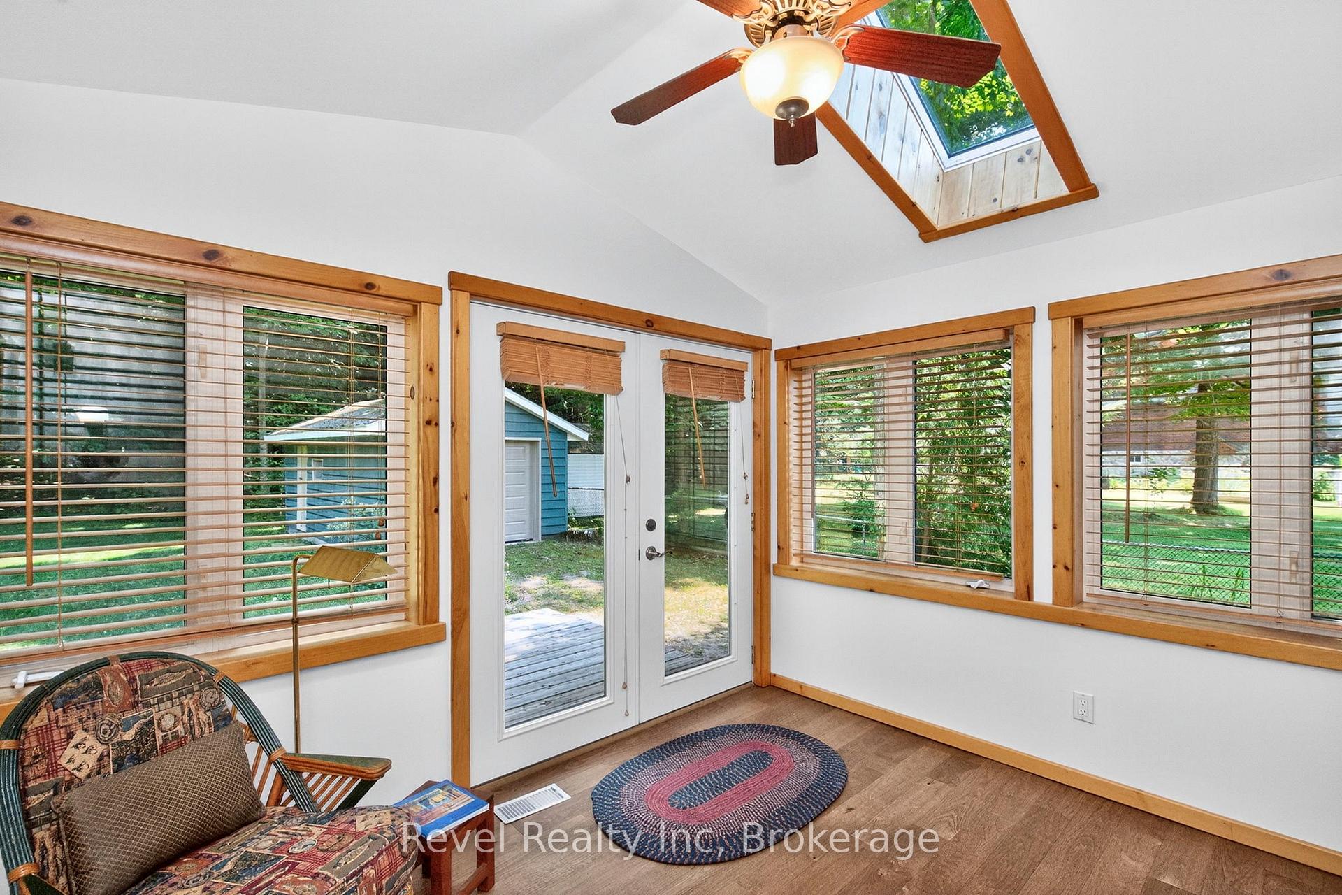 Photo 18 of 33 Belcourt Crescent, Tiny, Rural Tiny — HOMEH