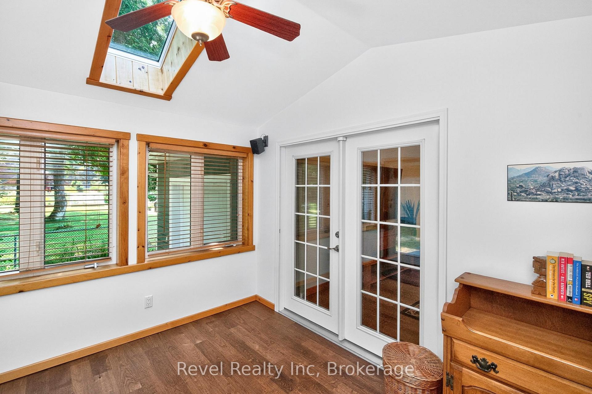 Photo 19 of 33 Belcourt Crescent, Tiny, Rural Tiny — HOMEH