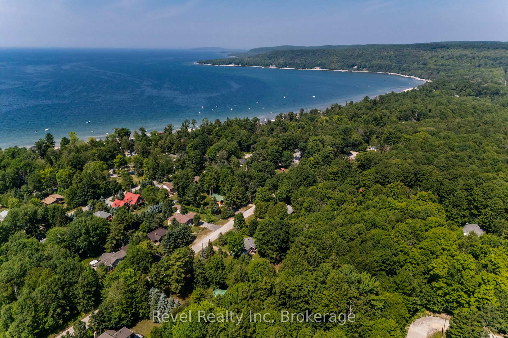 Photo 29 of 33 Belcourt Crescent, Tiny, Rural Tiny — HOMEH