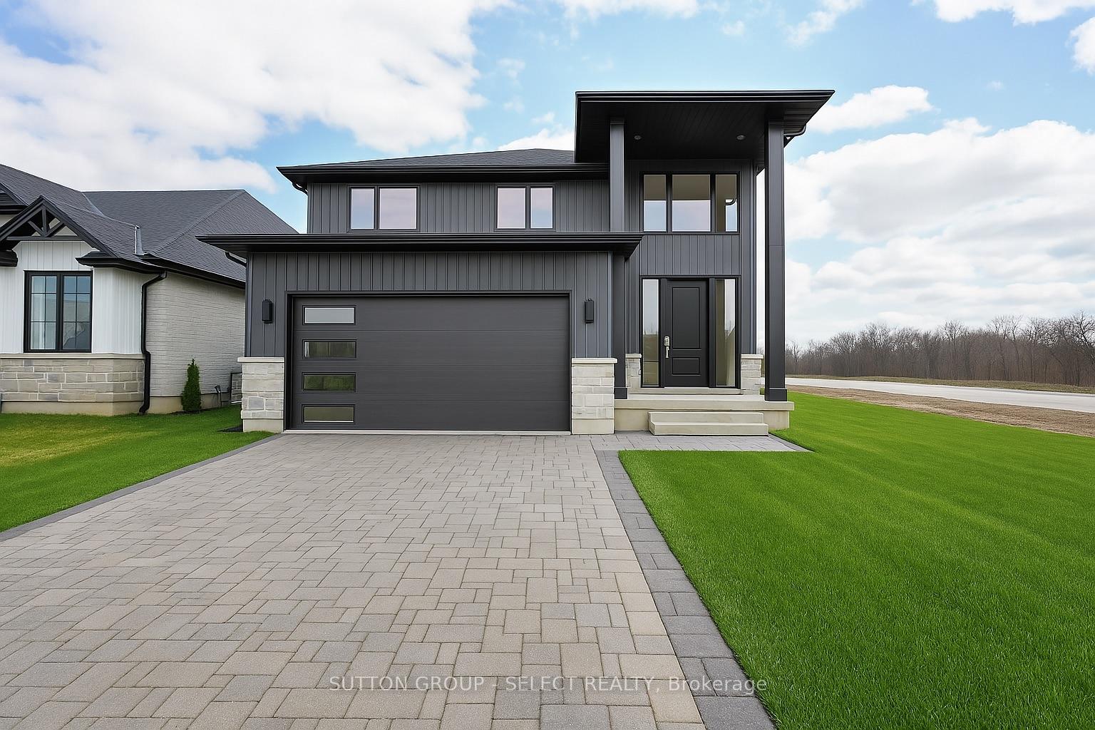 Photo 1 of 9 Briscoe Crescent, Strathroy-Caradoc, NE — HOMEH