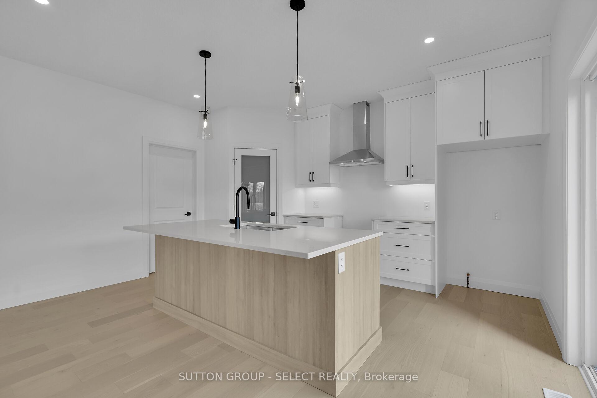 Photo 13 of 9 Briscoe Crescent, Strathroy-Caradoc, NE — HOMEH