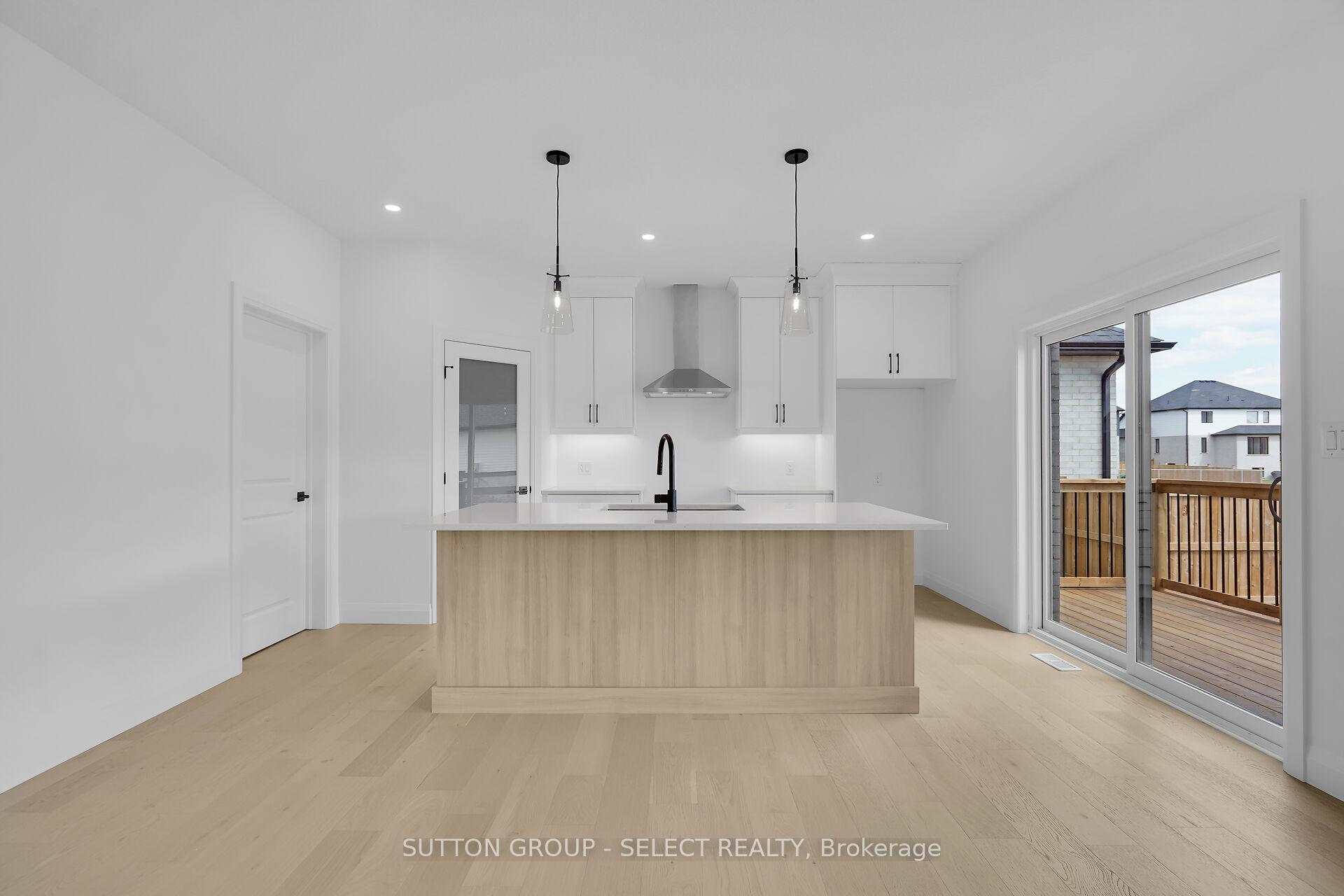 Photo 14 of 9 Briscoe Crescent, Strathroy-Caradoc, NE — HOMEH