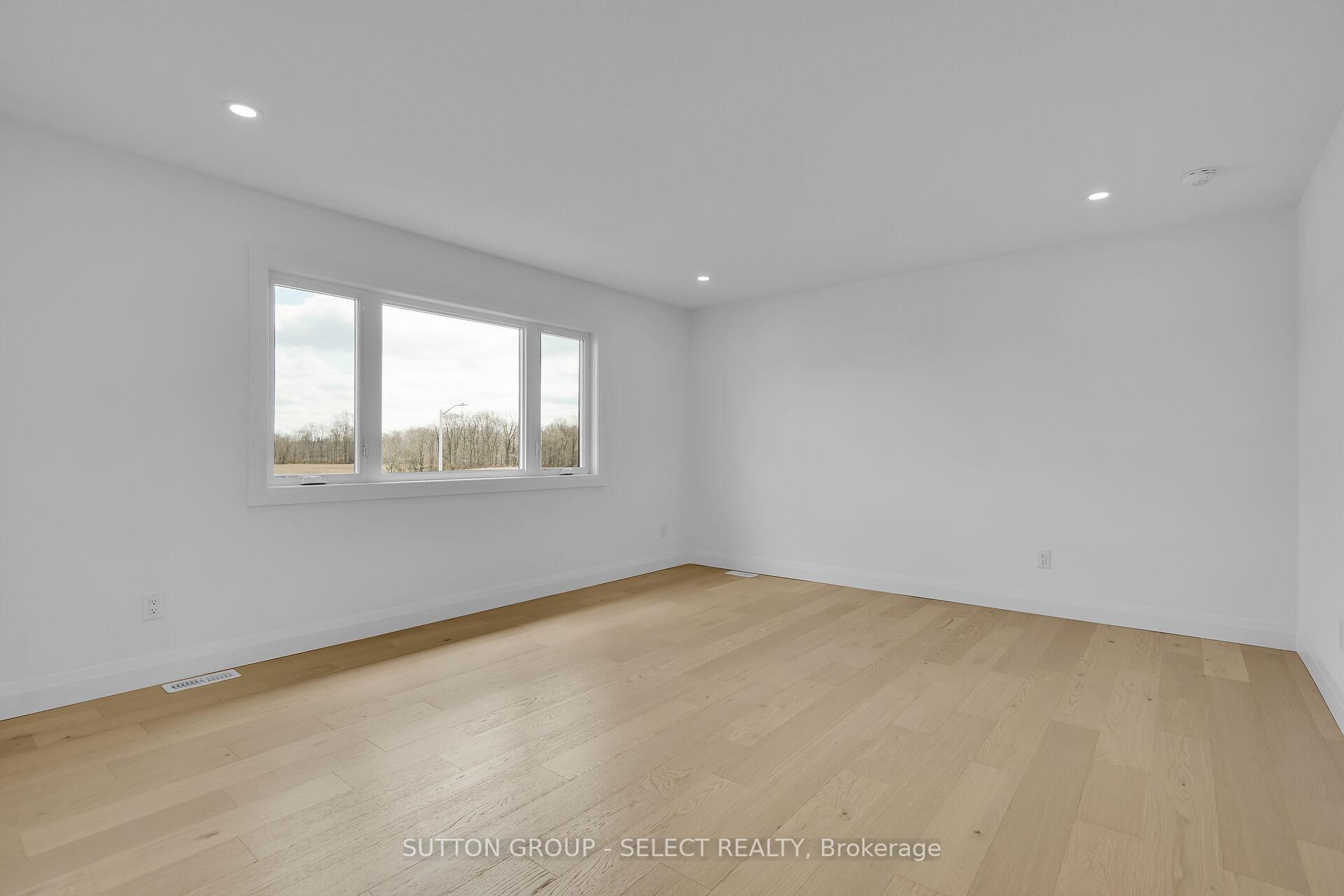 Photo 20 of 9 Briscoe Crescent, Strathroy-Caradoc, NE — HOMEH
