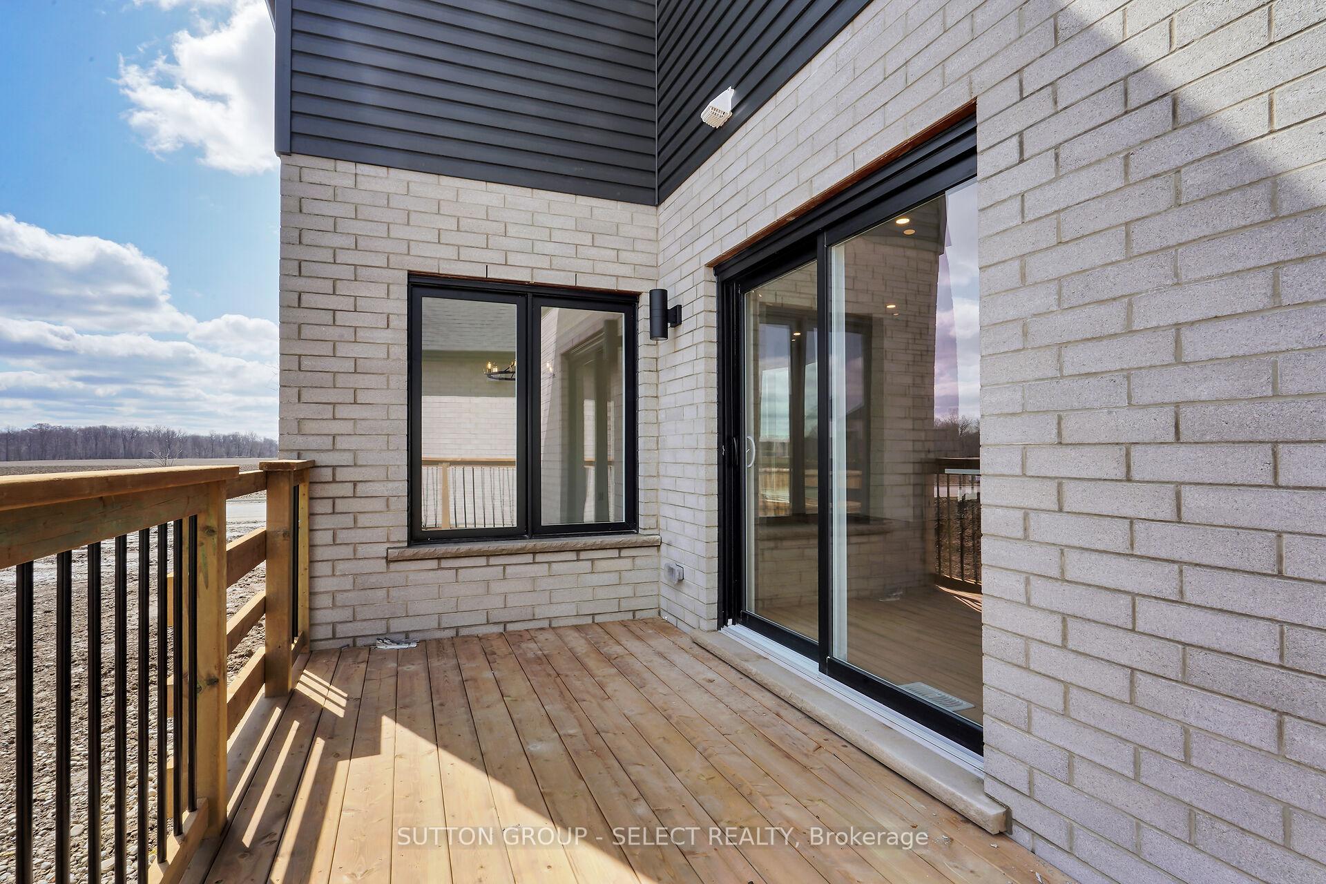 Photo 33 of 9 Briscoe Crescent, Strathroy-Caradoc, NE — HOMEH