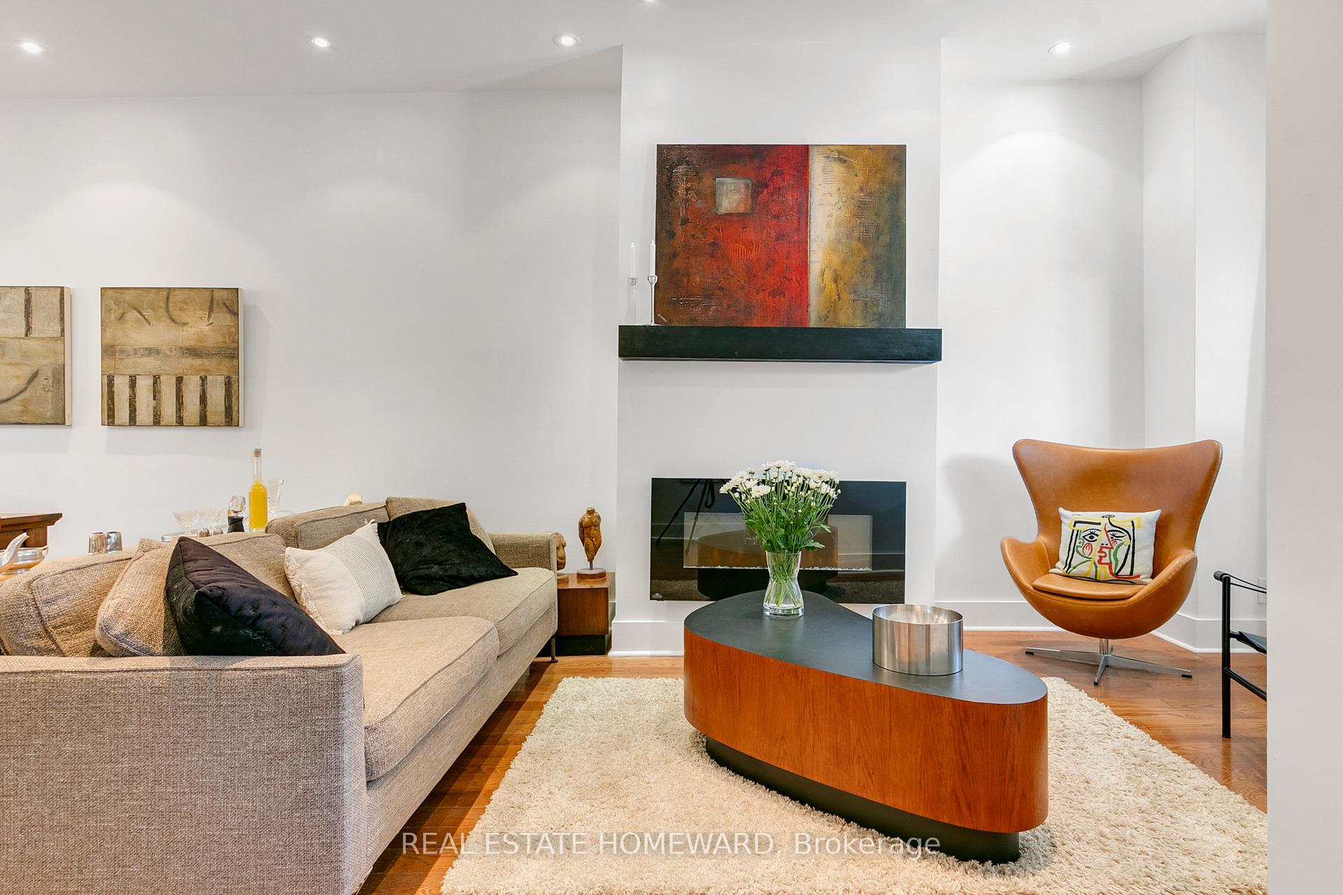 Photo 2 of 278 Euclid Avenue, Toronto, Trinity-Bellwoods — HOMEH