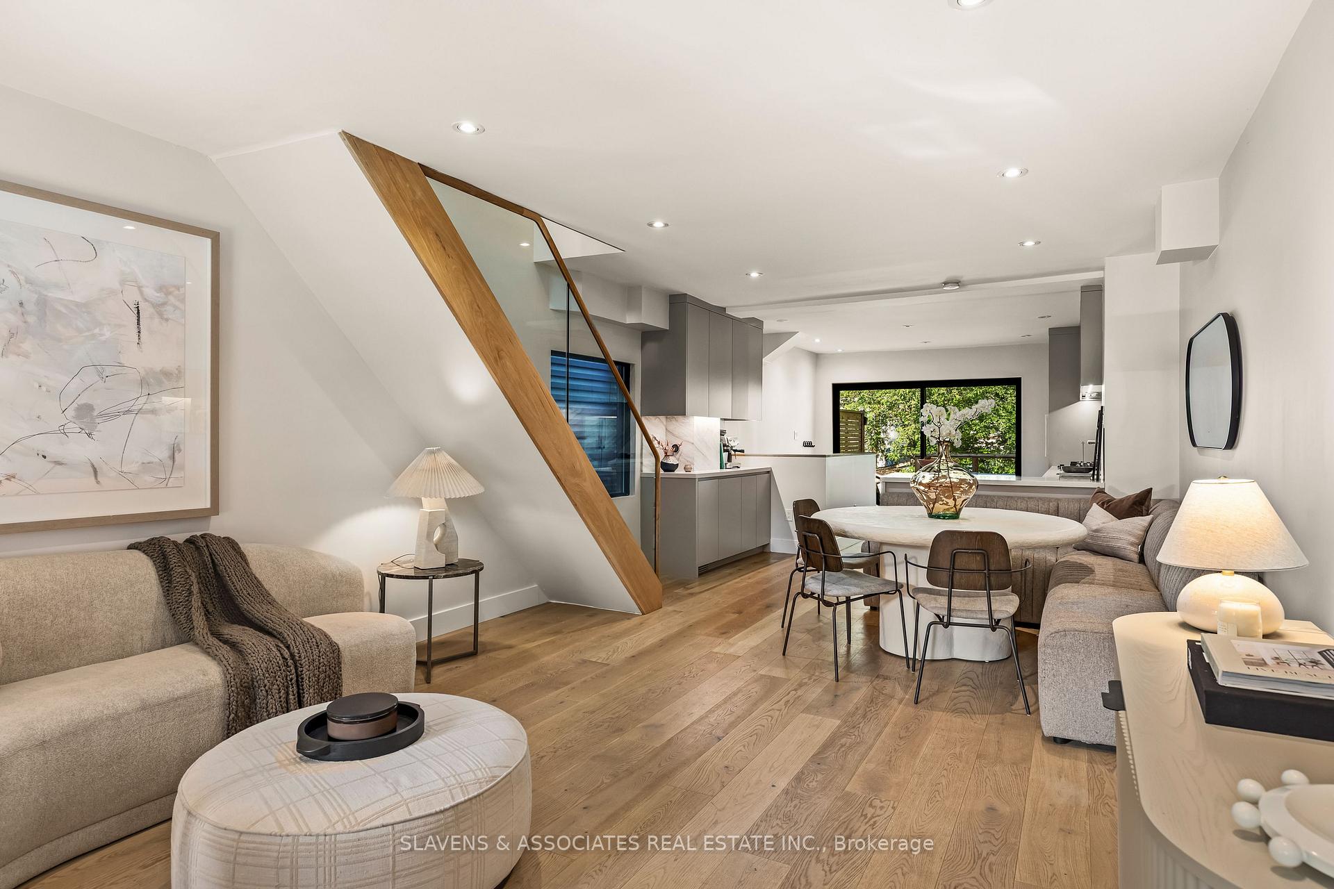 Photo 5 of 105 King Edward Avenue, Toronto, Woodbine-Lumsden — HOMEH