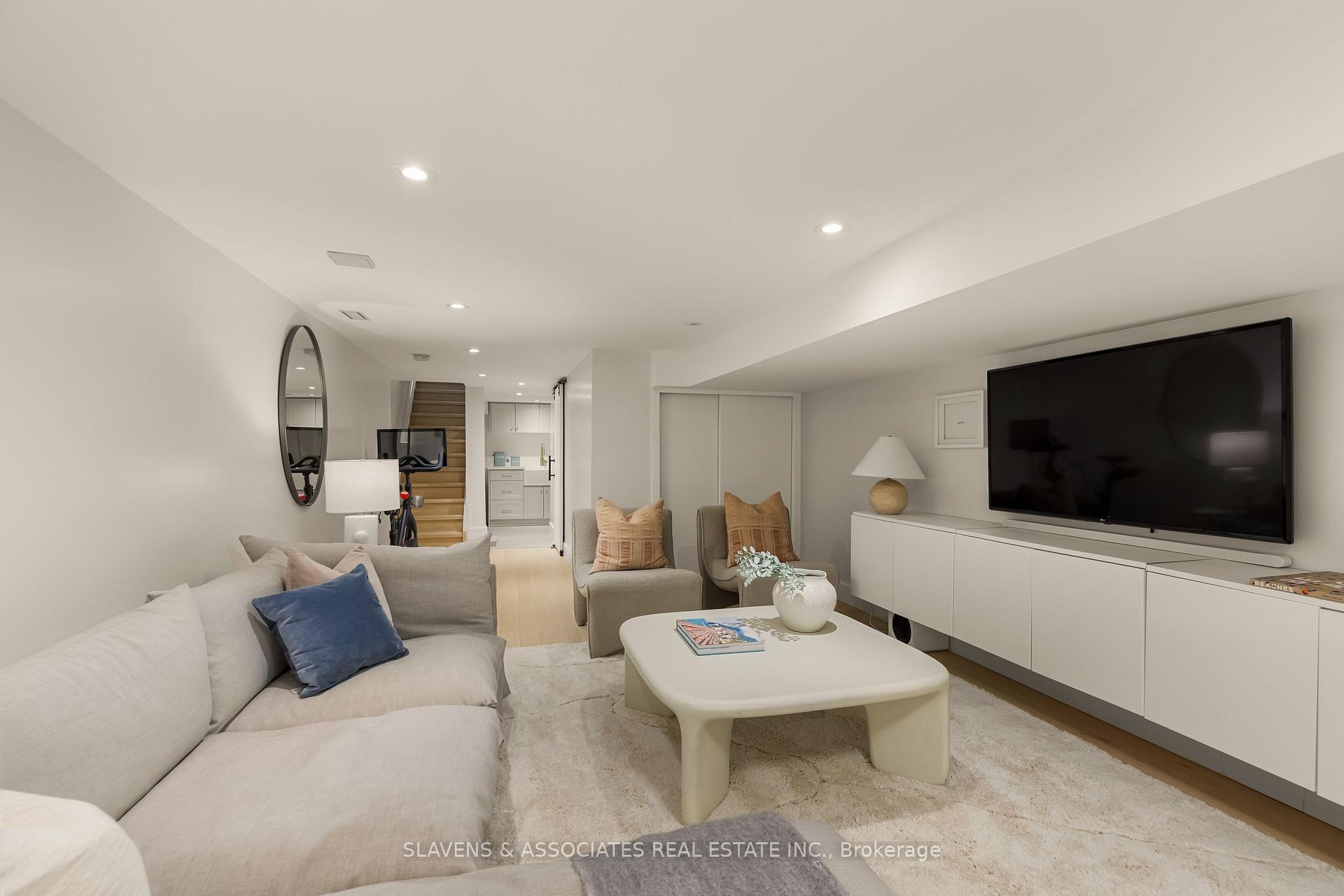 Photo 24 of 105 King Edward Avenue, Toronto, Woodbine-Lumsden — HOMEH