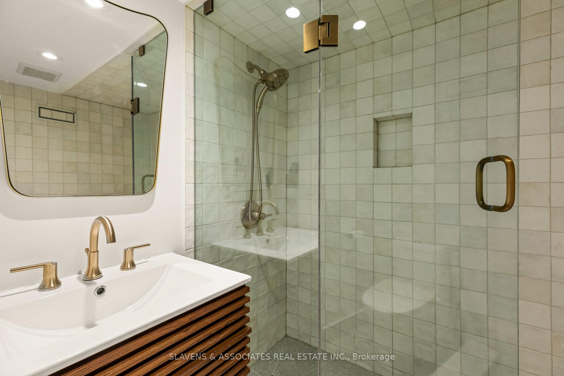 Photo 29 of 105 King Edward Avenue, Toronto, Woodbine-Lumsden — HOMEH