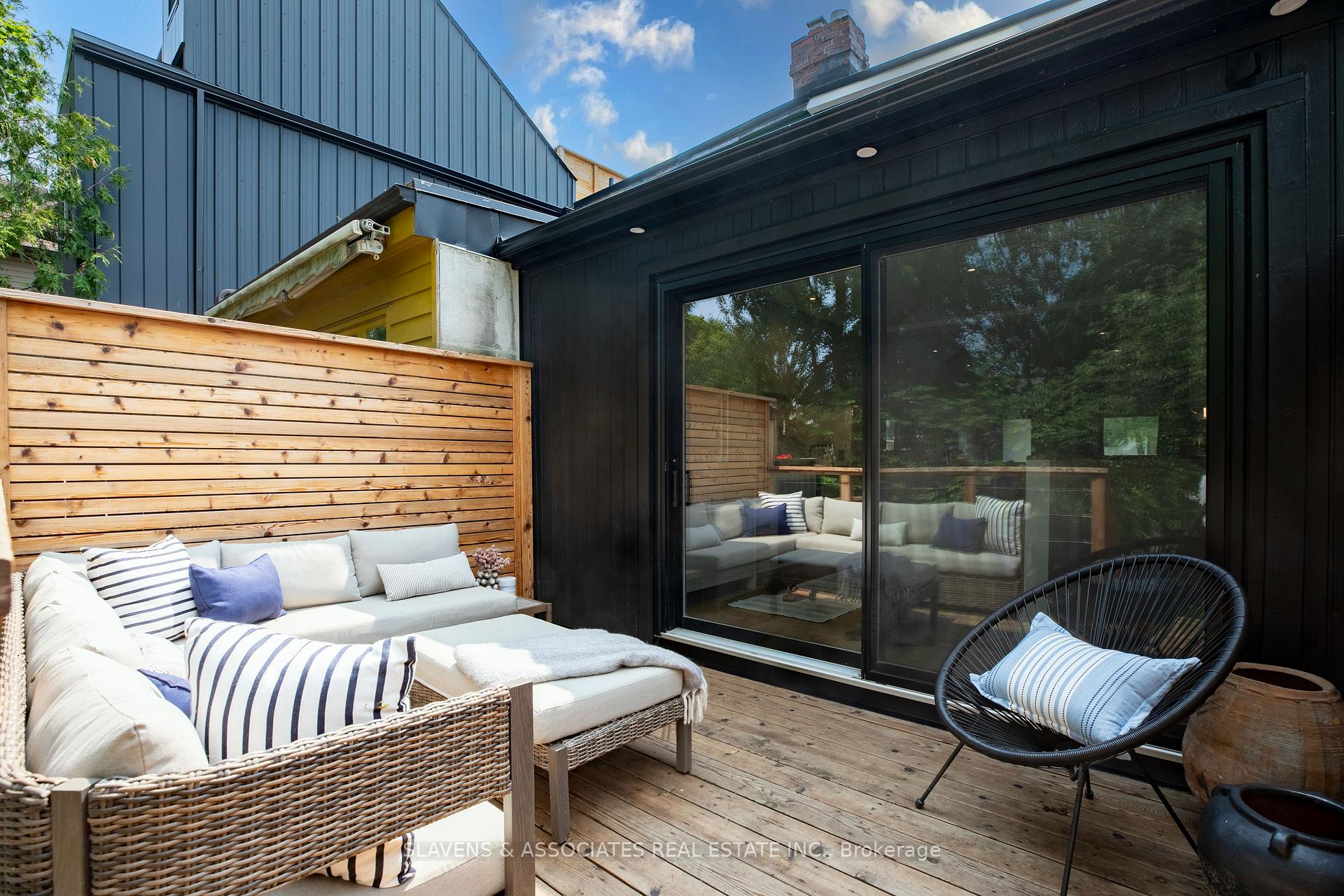 Photo 31 of 105 King Edward Avenue, Toronto, Woodbine-Lumsden — HOMEH