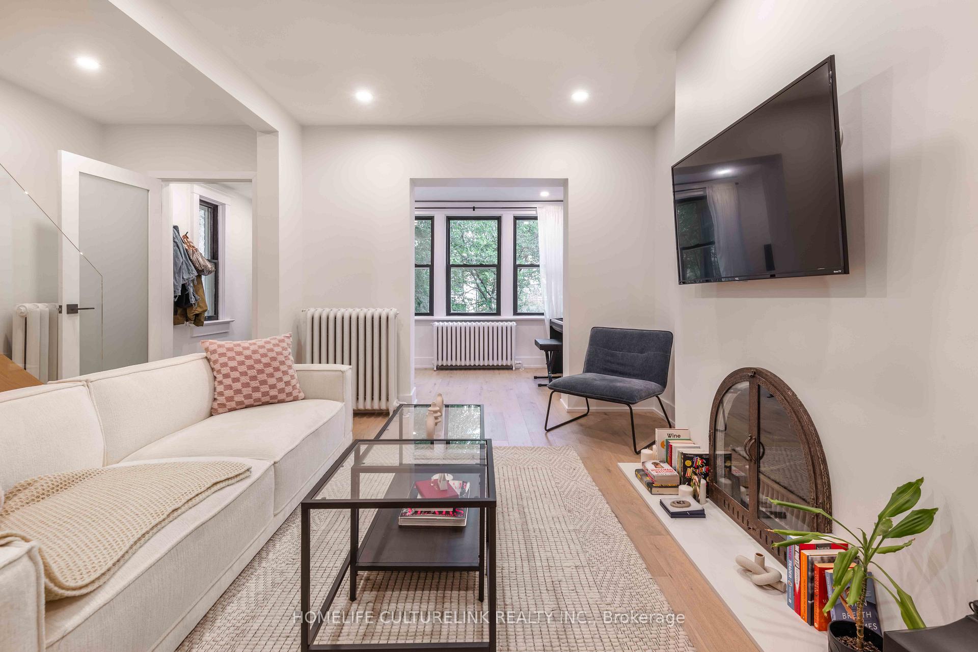 Photo 7 of 186 Ashdale Avenue, Toronto, Greenwood-Coxwell — HOMEH