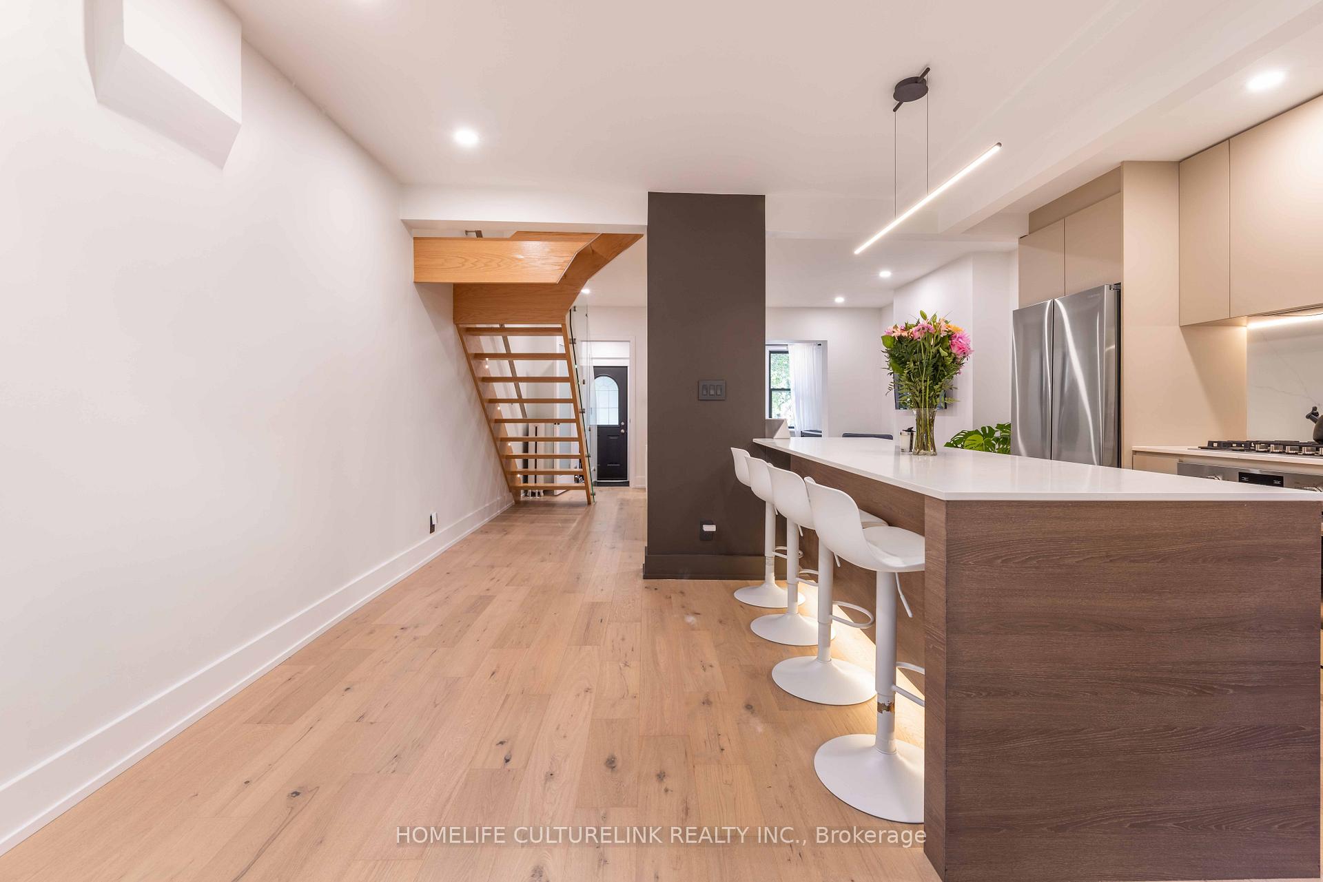 Photo 10 of 186 Ashdale Avenue, Toronto, Greenwood-Coxwell — HOMEH