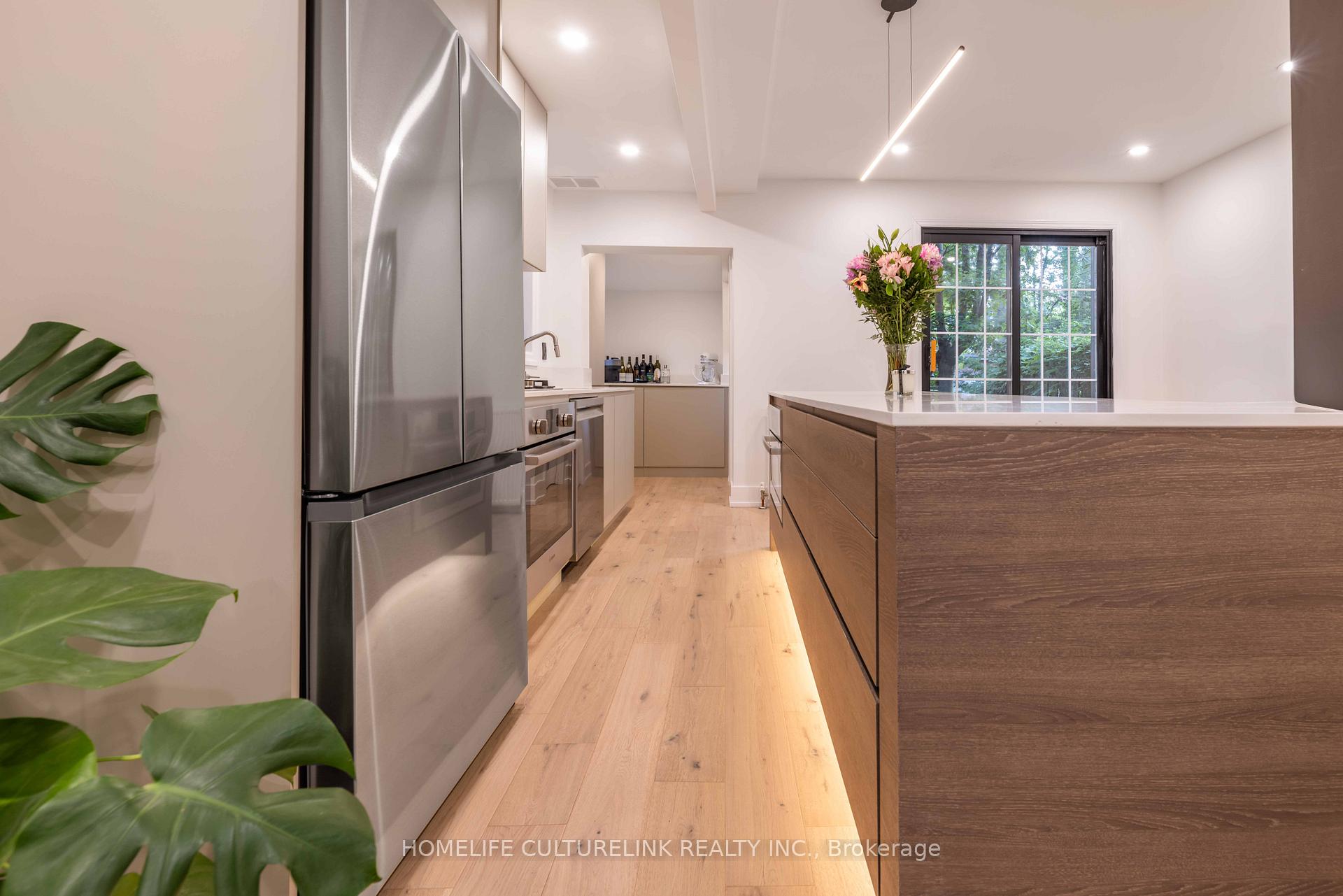 Photo 12 of 186 Ashdale Avenue, Toronto, Greenwood-Coxwell — HOMEH