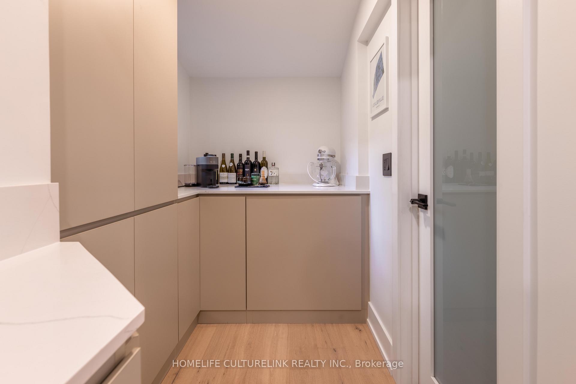 Photo 14 of 186 Ashdale Avenue, Toronto, Greenwood-Coxwell — HOMEH