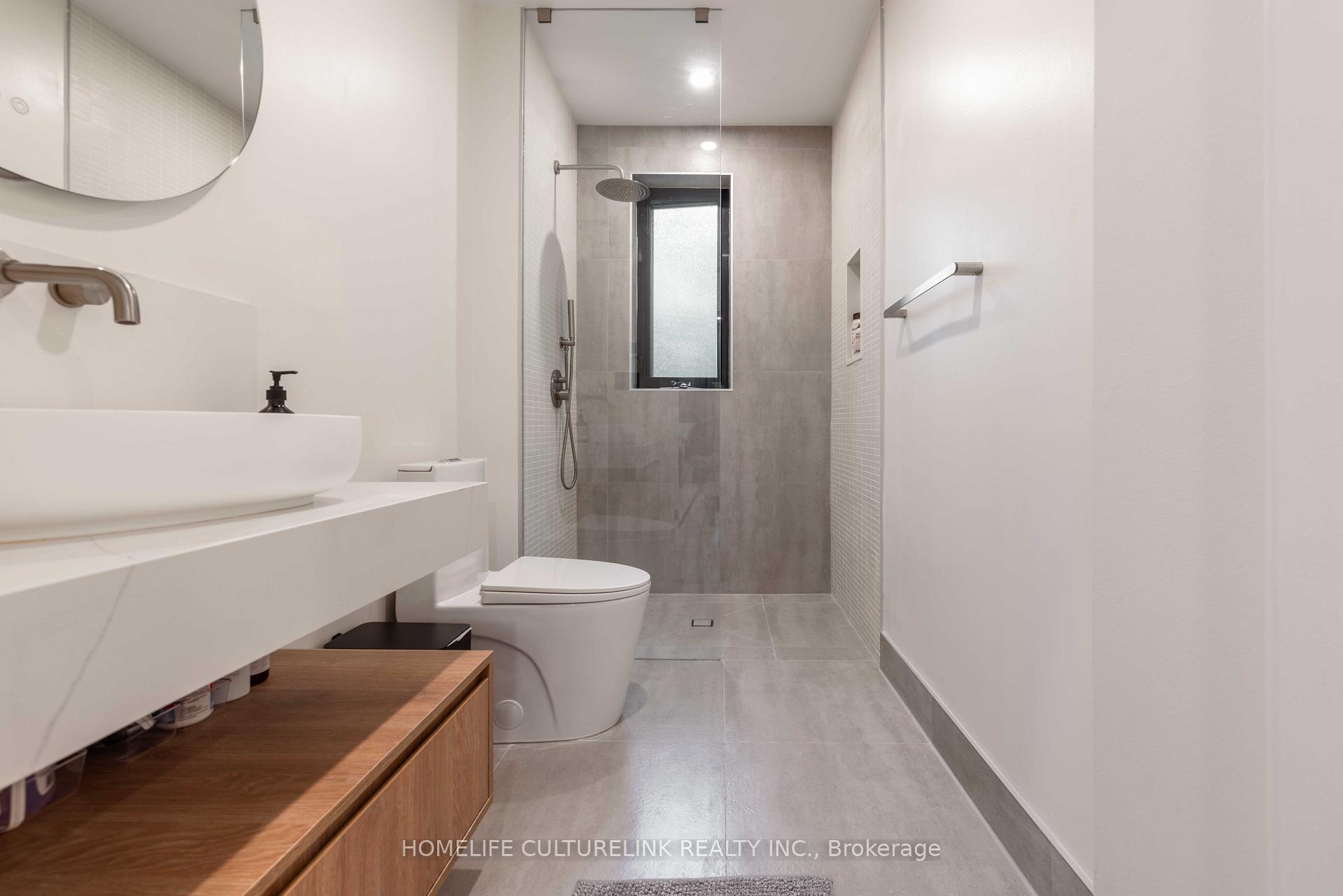 Photo 20 of 186 Ashdale Avenue, Toronto, Greenwood-Coxwell — HOMEH