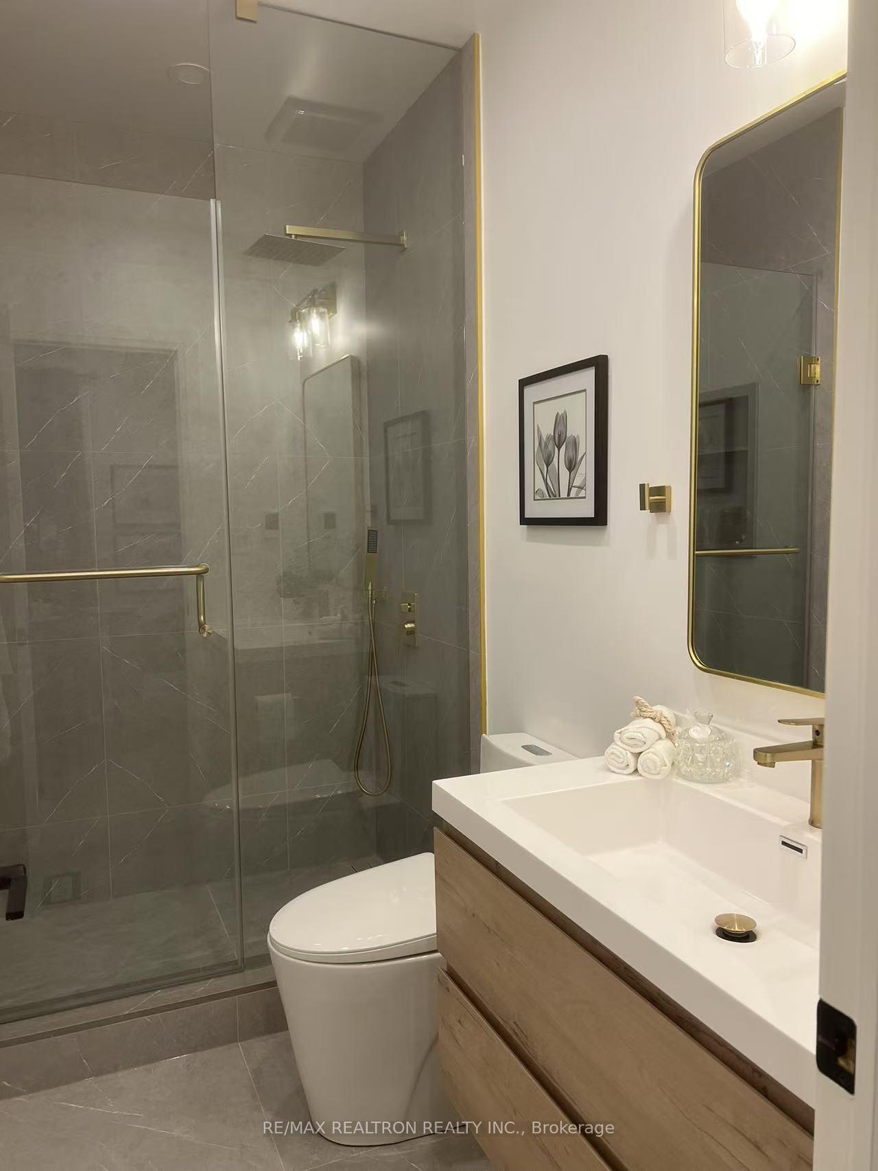 Photo 7 of Unit Upper, 85 Springdale Boulevard, Toronto, Danforth Village-East York — HOMEH