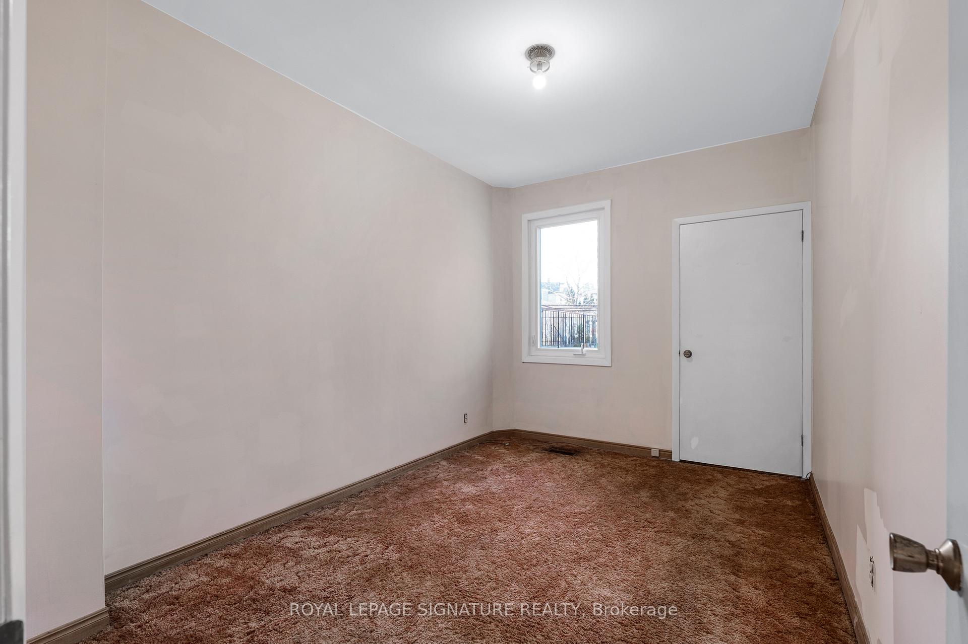 Photo 3 of 172 Sheridan Avenue, Toronto, Little Portugal — HOMEH