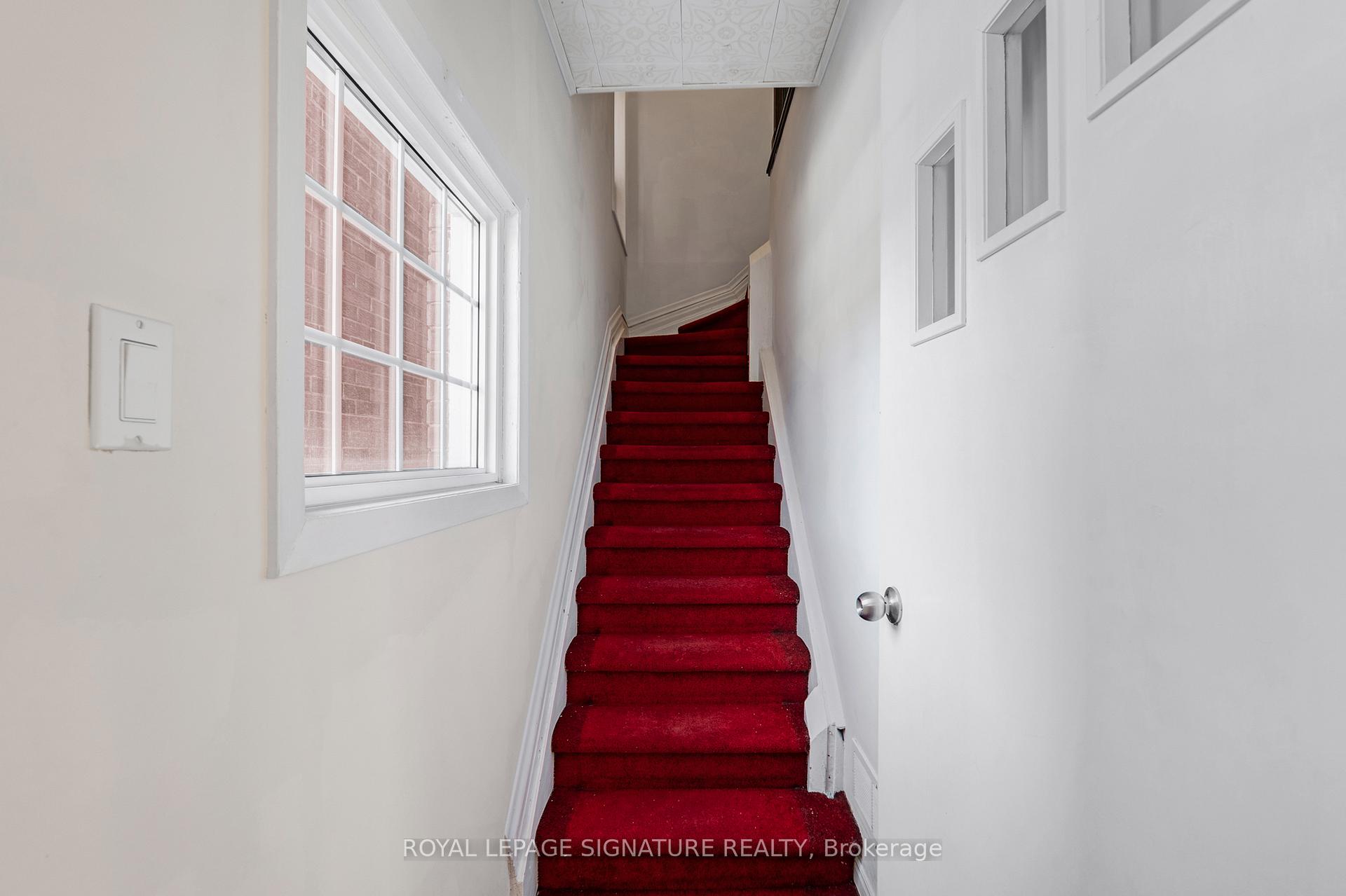 Photo 2 of 172 Sheridan Avenue, Toronto, Little Portugal — HOMEH