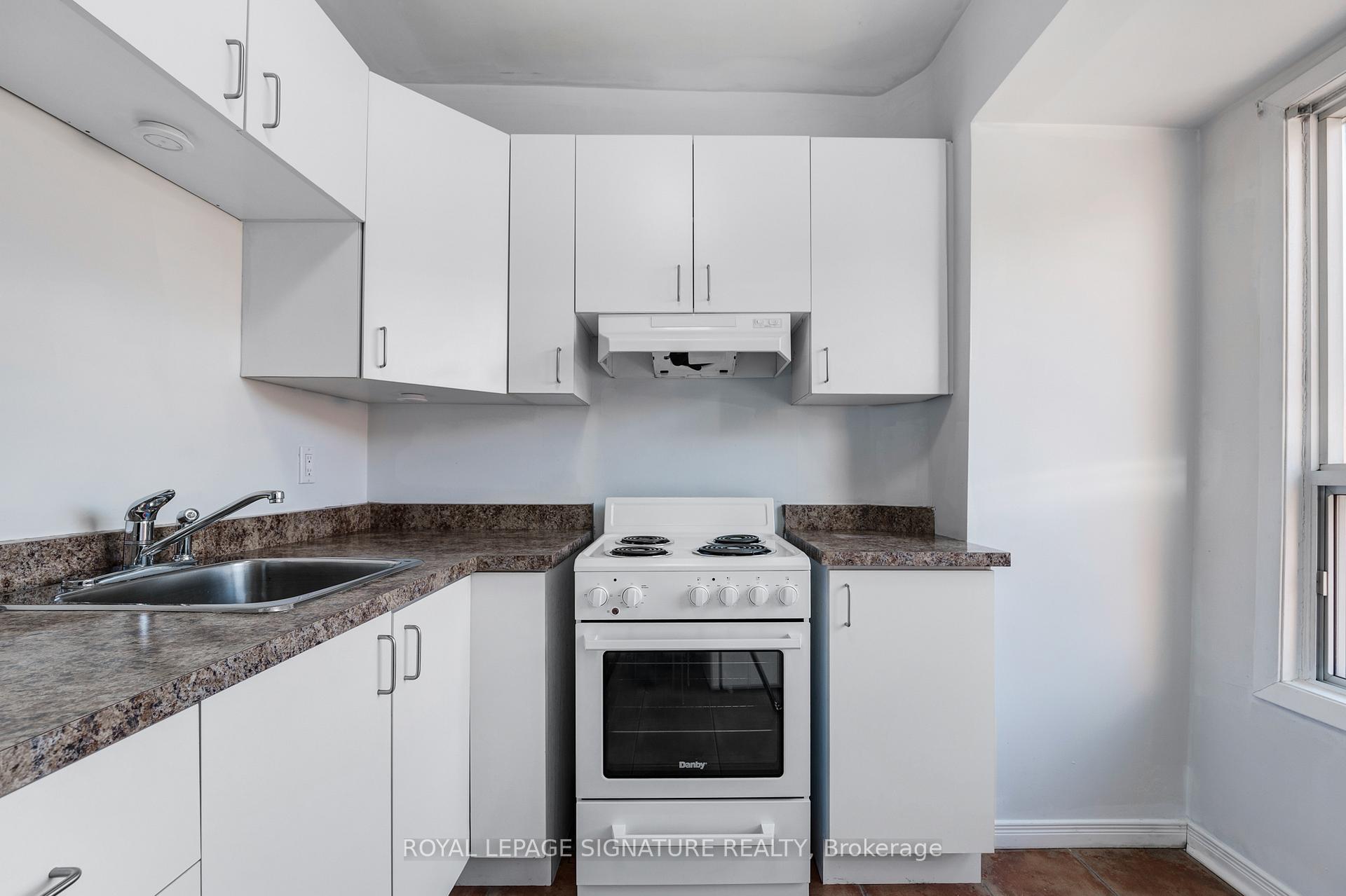 Photo 20 of 172 Sheridan Avenue, Toronto, Little Portugal — HOMEH