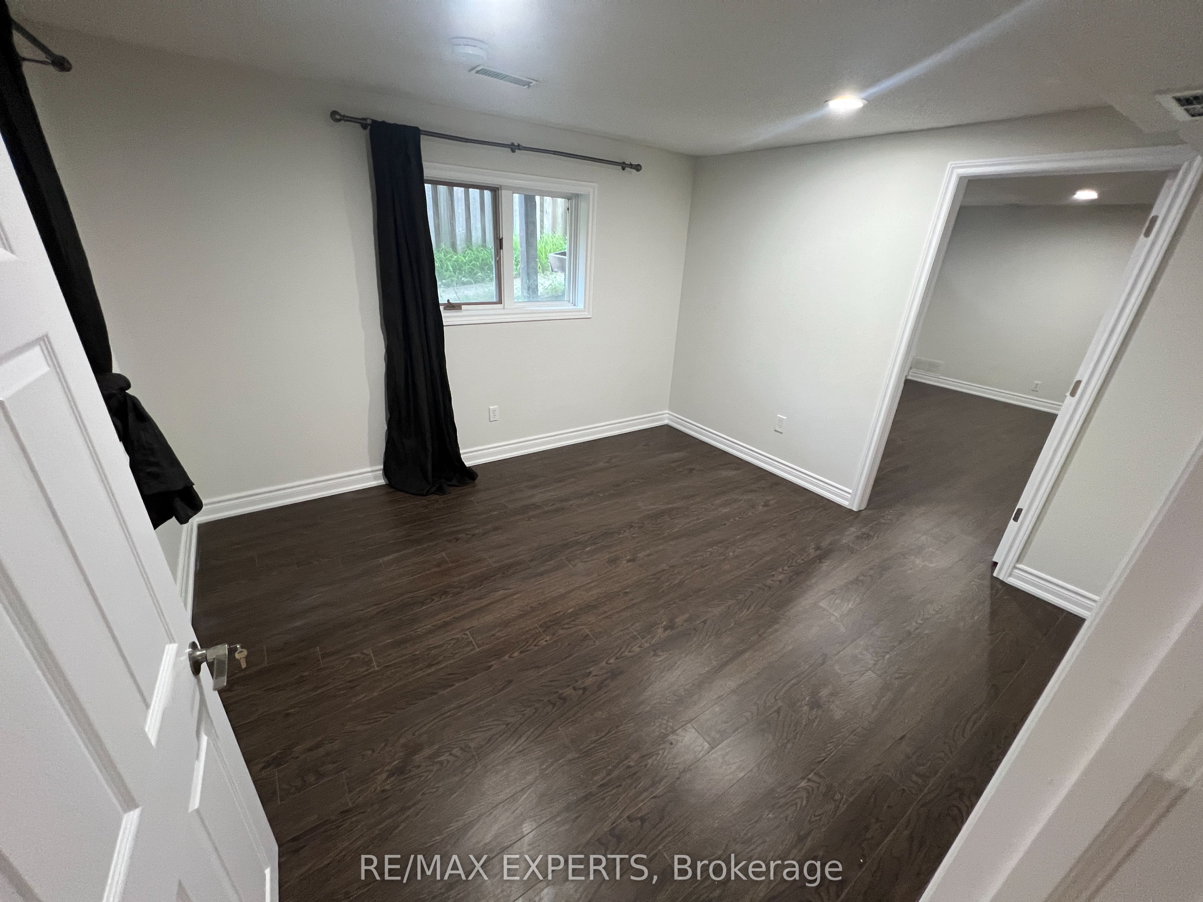 Photo 20 of 9 Templeton Crescent, Barrie, Letitia Heights — HOMEH