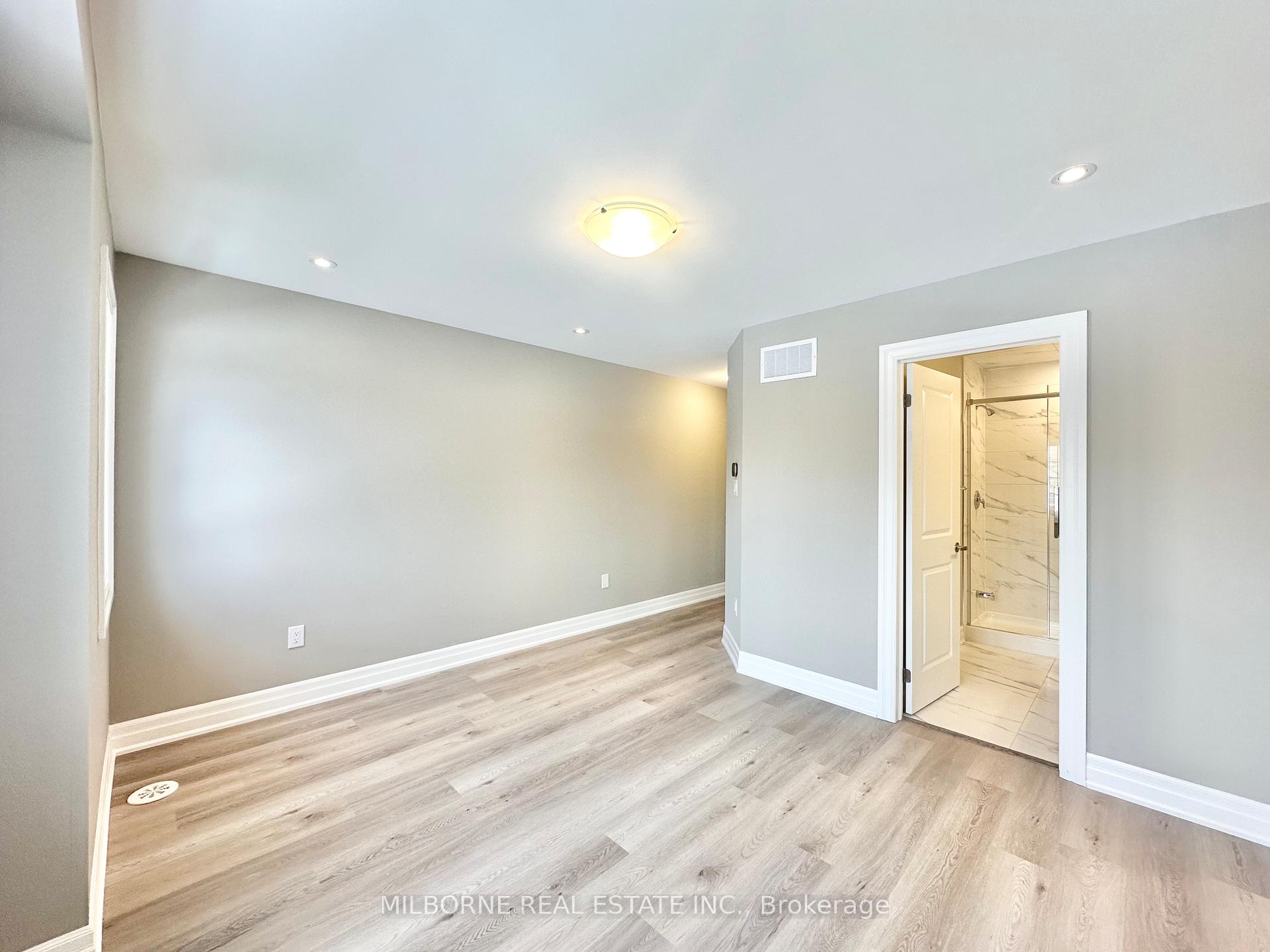 Photo 11 of 1003 Ellesmere Road, Scarborough, Dorset Park — HOMEH