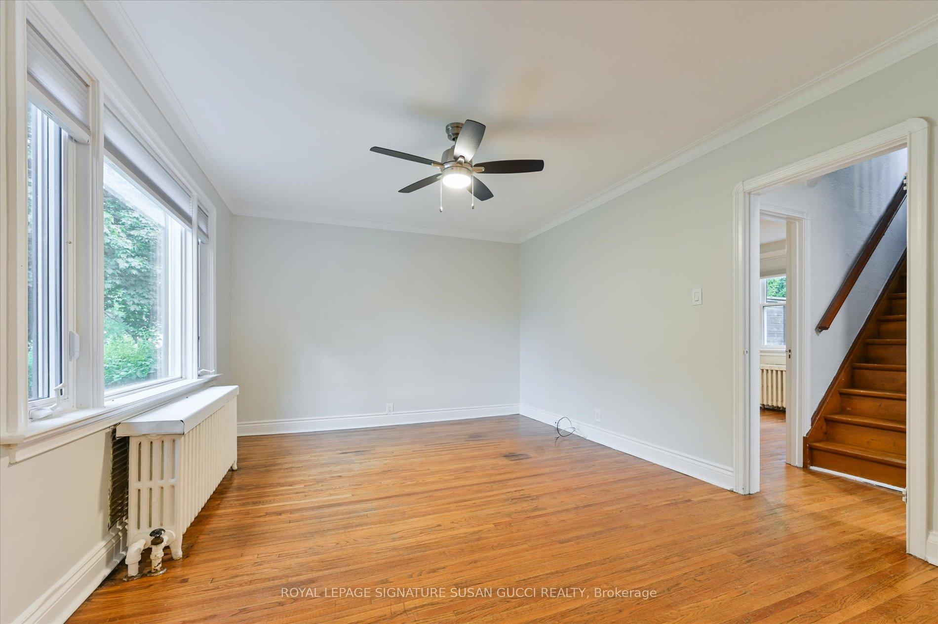 Photo 6 of 19 Plaxton Drive, Toronto, O'Connor-Parkview — HOMEH