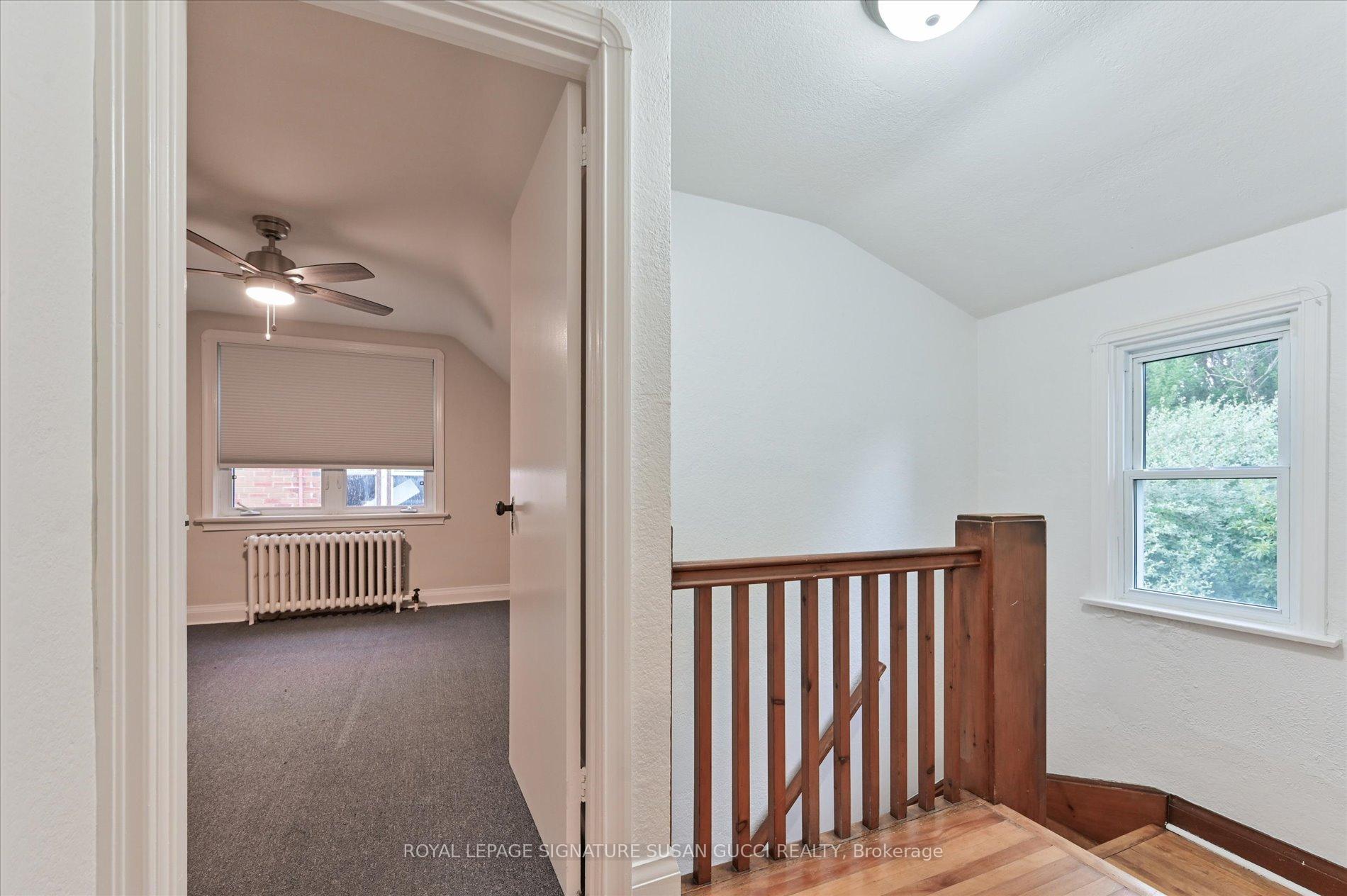 Photo 15 of 19 Plaxton Drive, Toronto, O'Connor-Parkview — HOMEH