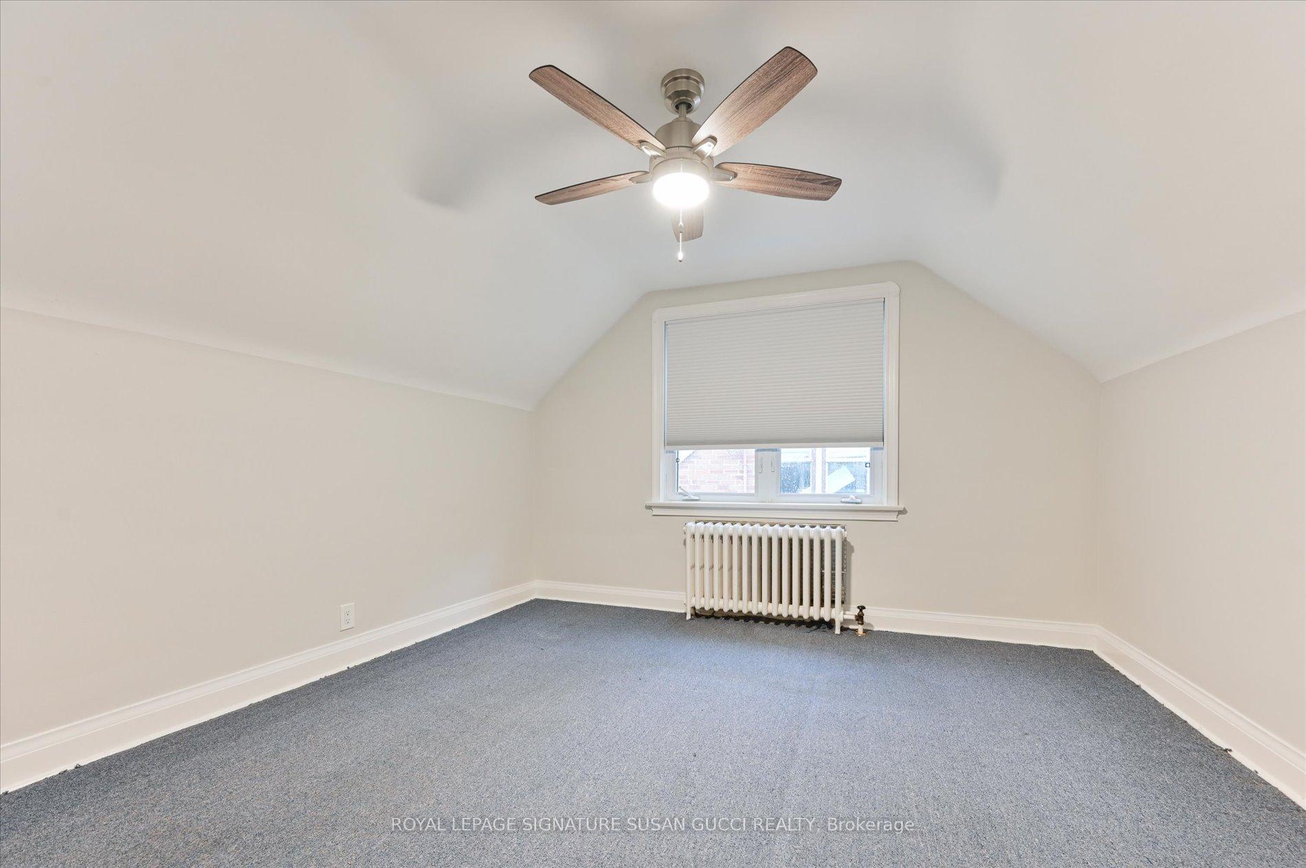 Photo 16 of 19 Plaxton Drive, Toronto, O'Connor-Parkview — HOMEH