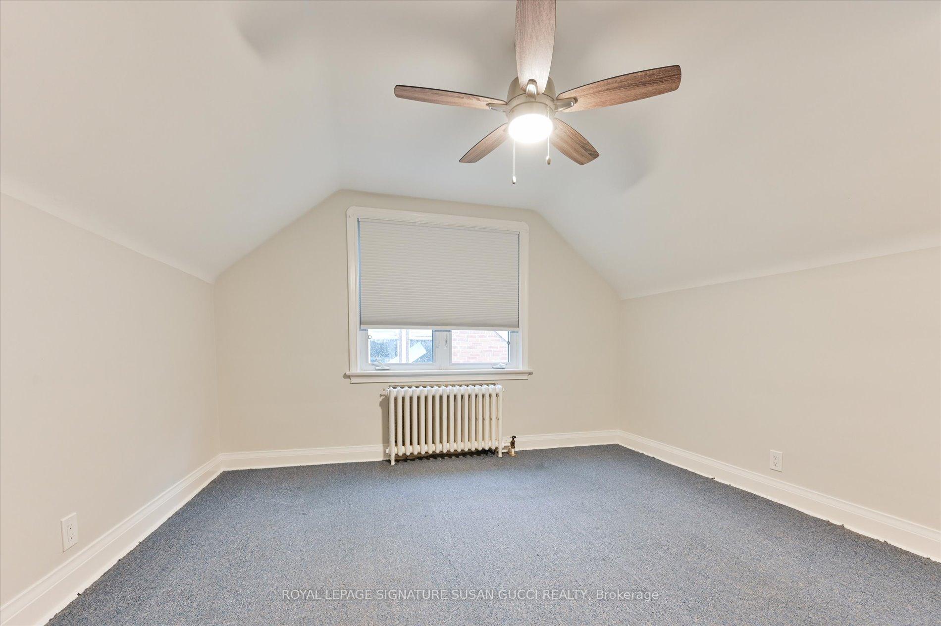 Photo 17 of 19 Plaxton Drive, Toronto, O'Connor-Parkview — HOMEH