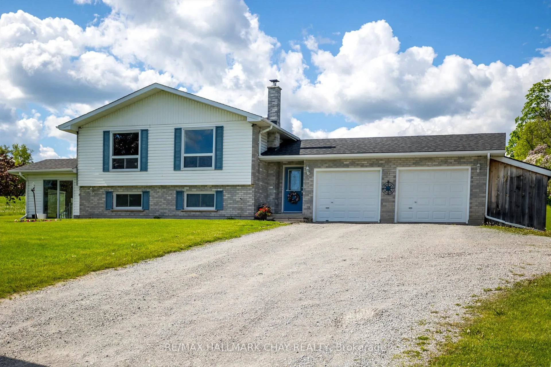Photo 2 of 1620 County 21 Road, Cavan Monaghan, Cavan Twp — HOMEH