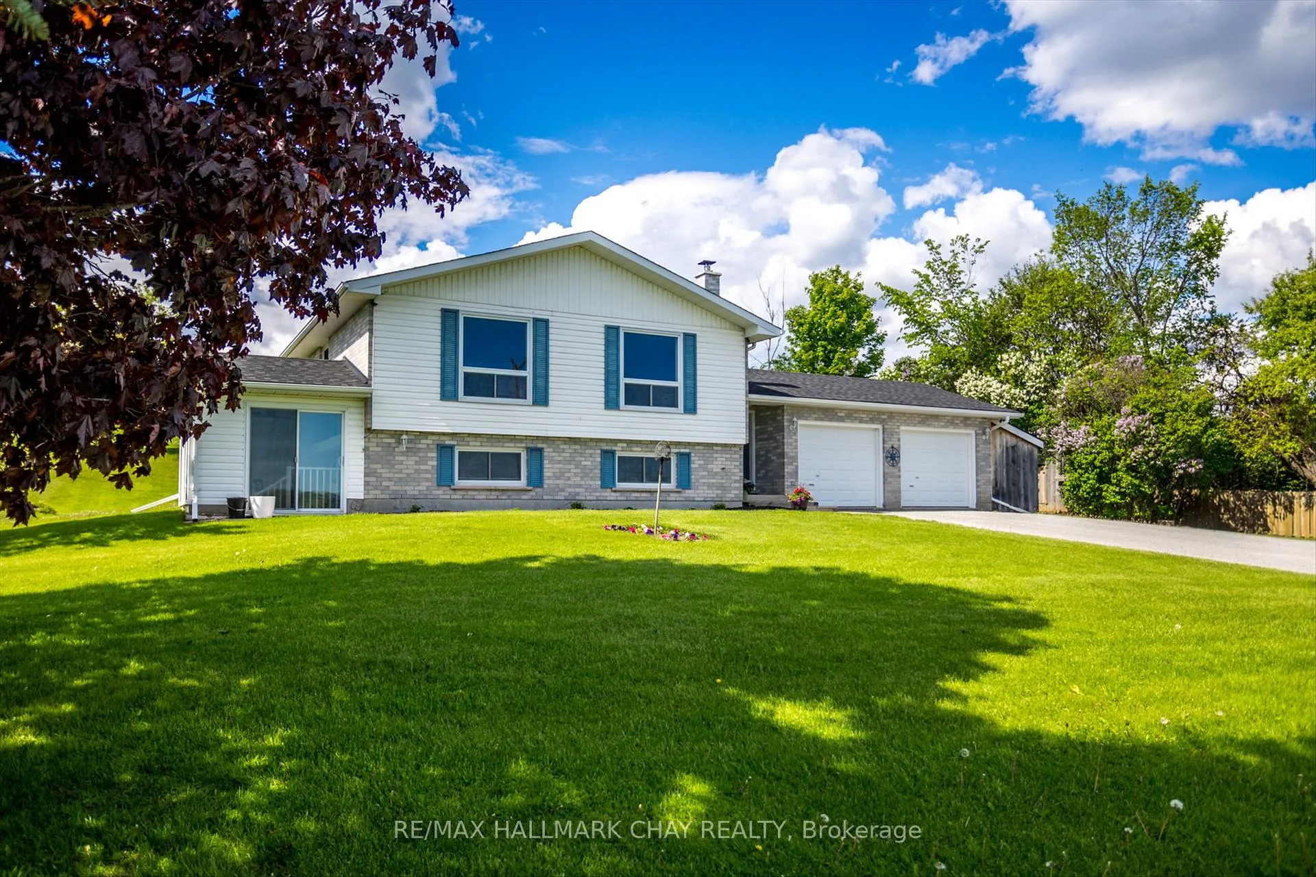 Photo 3 of 1620 County 21 Road, Cavan Monaghan, Cavan Twp — HOMEH