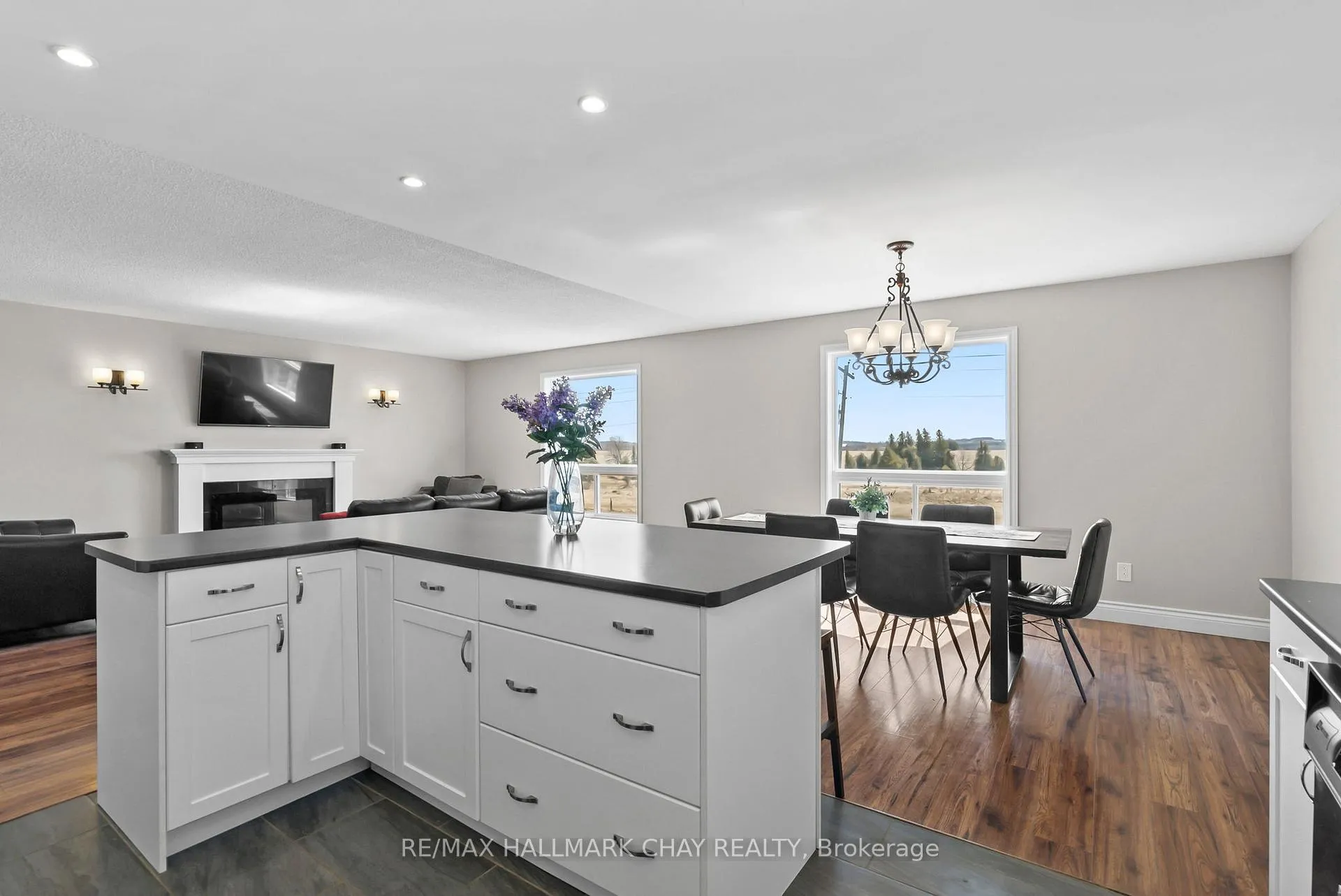 Photo 13 of 1620 County 21 Road, Cavan Monaghan, Cavan Twp — HOMEH