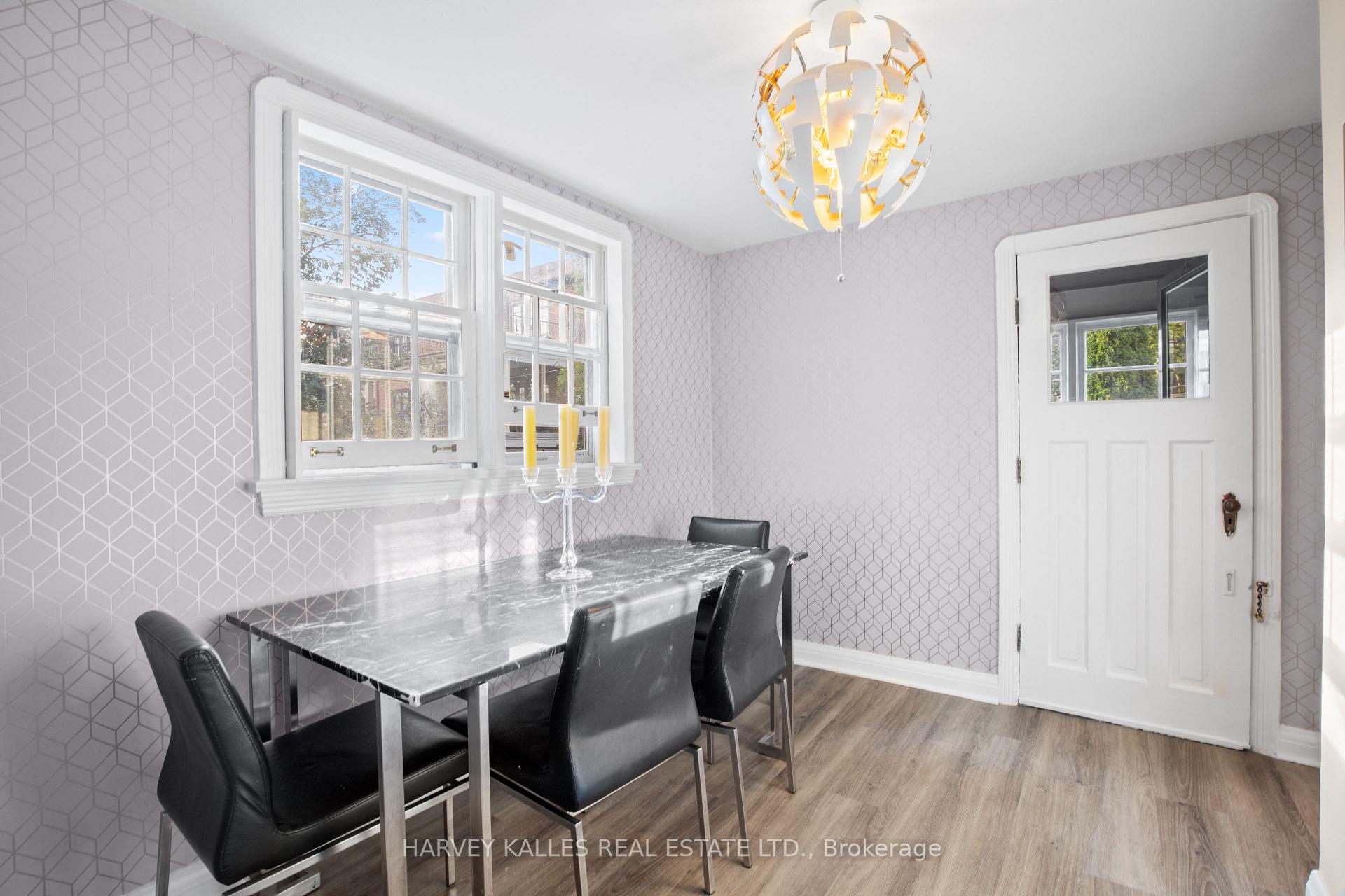 Photo 11 of 14 Lawnhurst Boulevard, Toronto, Forest Hill North — HOMEH