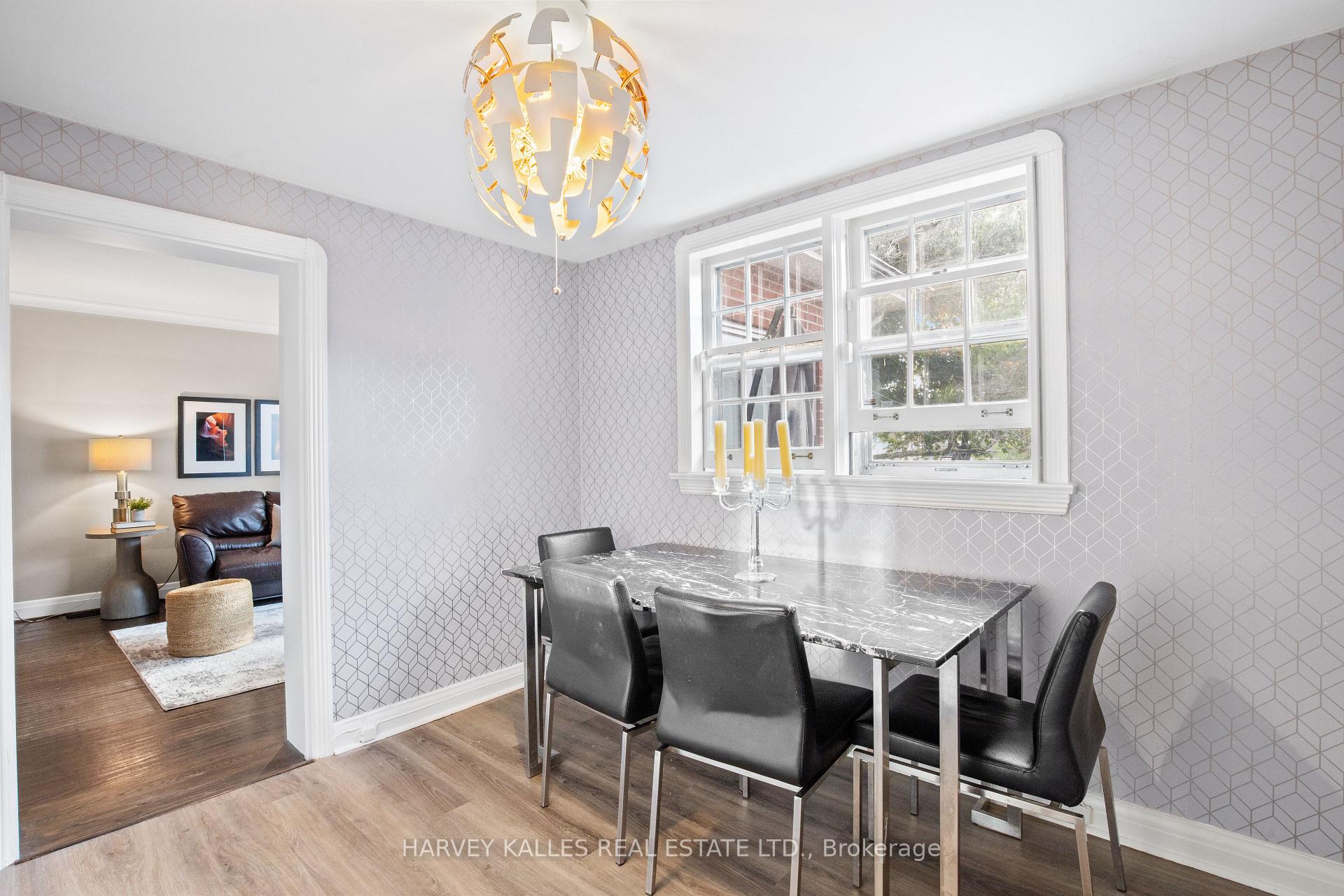 Photo 12 of 14 Lawnhurst Boulevard, Toronto, Forest Hill North — HOMEH
