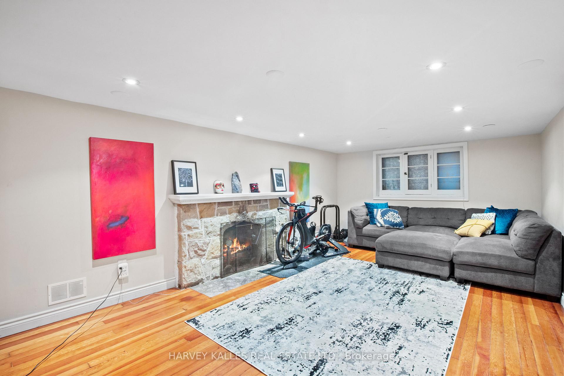 Photo 32 of 14 Lawnhurst Boulevard, Toronto, Forest Hill North — HOMEH